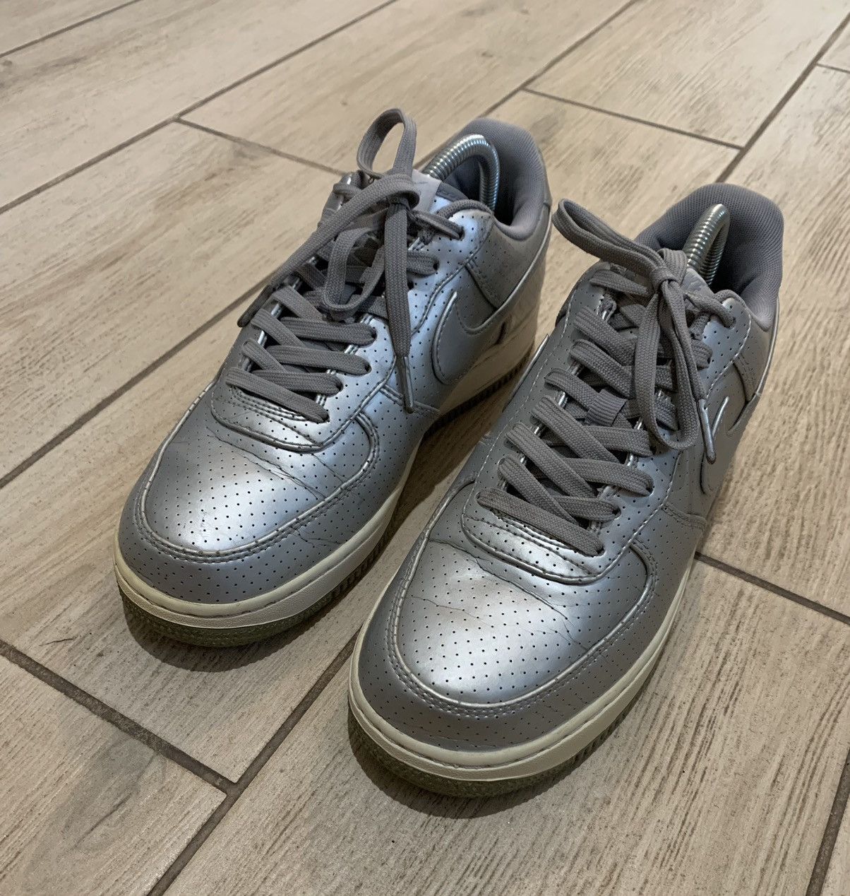 Nike × Vintage Nike Air Force 1 AF1 LV8 Low Olympic Metallic Silver Size US 8 / EU 41 - 3 Thumbnail