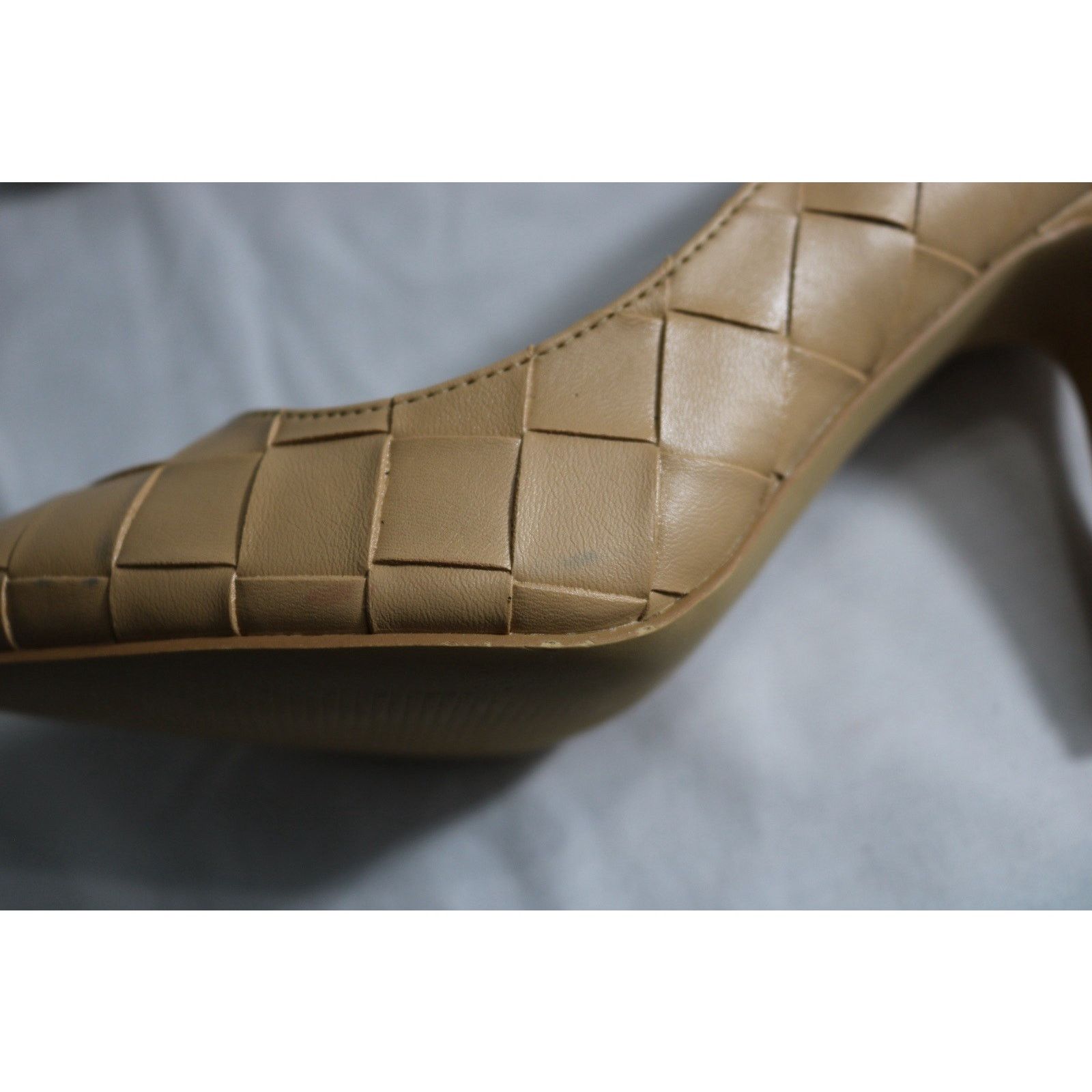 Halston Halston Gayle US 6 Woven Leather Pumps Heels Women’s Size US 6 / IT 36 - 8 Thumbnail