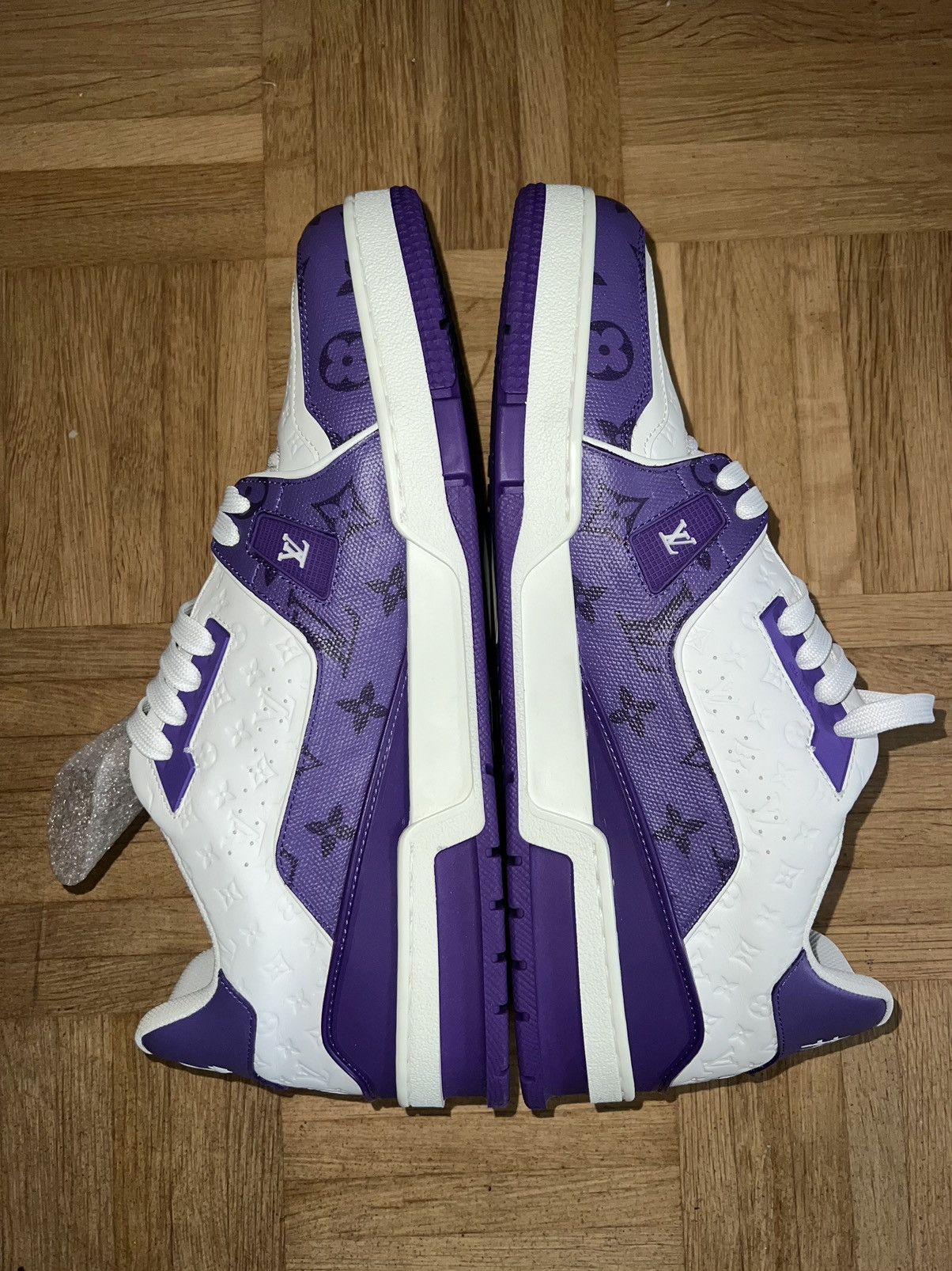 Louis Vuitton LV TRAINER SNEAKER Size US 11 / EU 44 - 2 Thumbnail