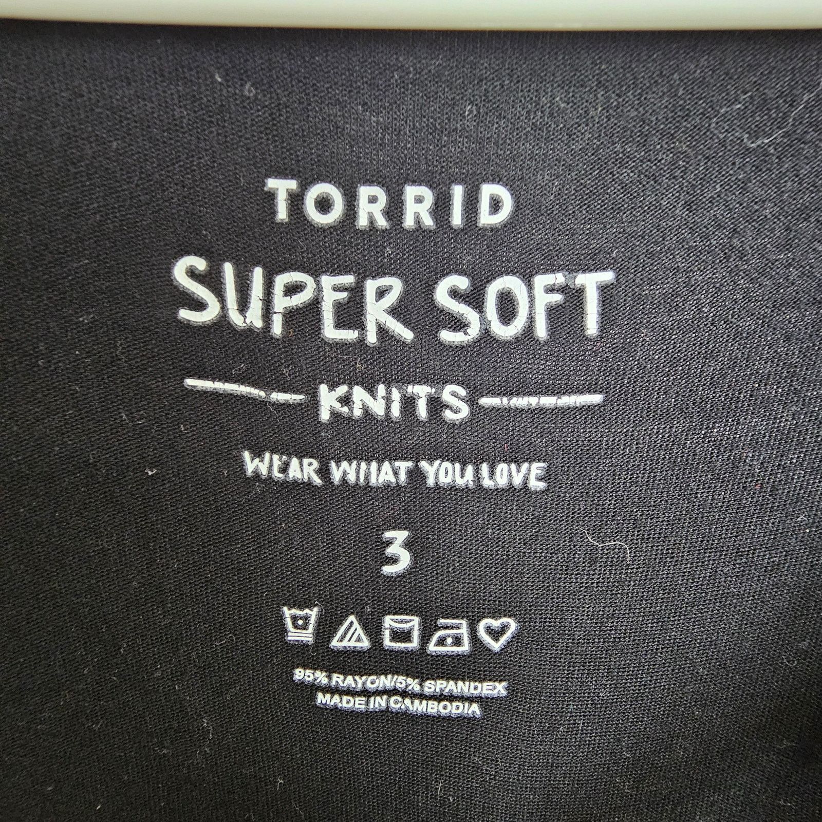 Torrid Torrid Super Soft Knit Skull Roses Tank Size 3X Halloween Size 3XL / US 20-22 - 5 Thumbnail