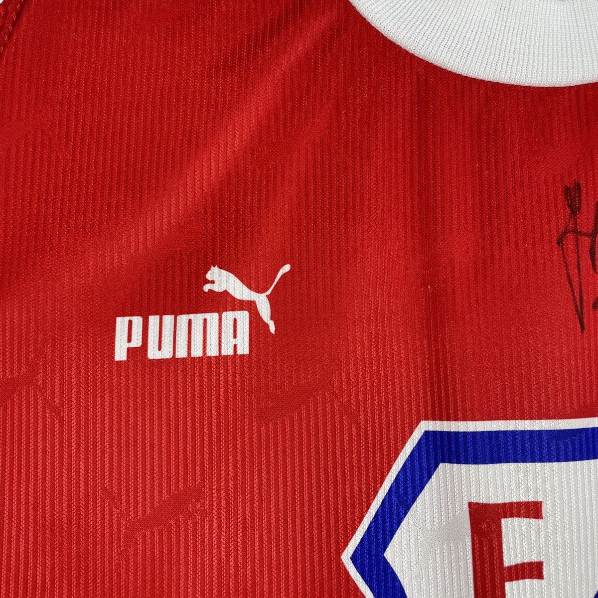Puma Vintage FC Utrecht Puma Training Jersey Shirt Men Size S-M Size US S / EU 44-46 / 1 - 3 Thumbnail