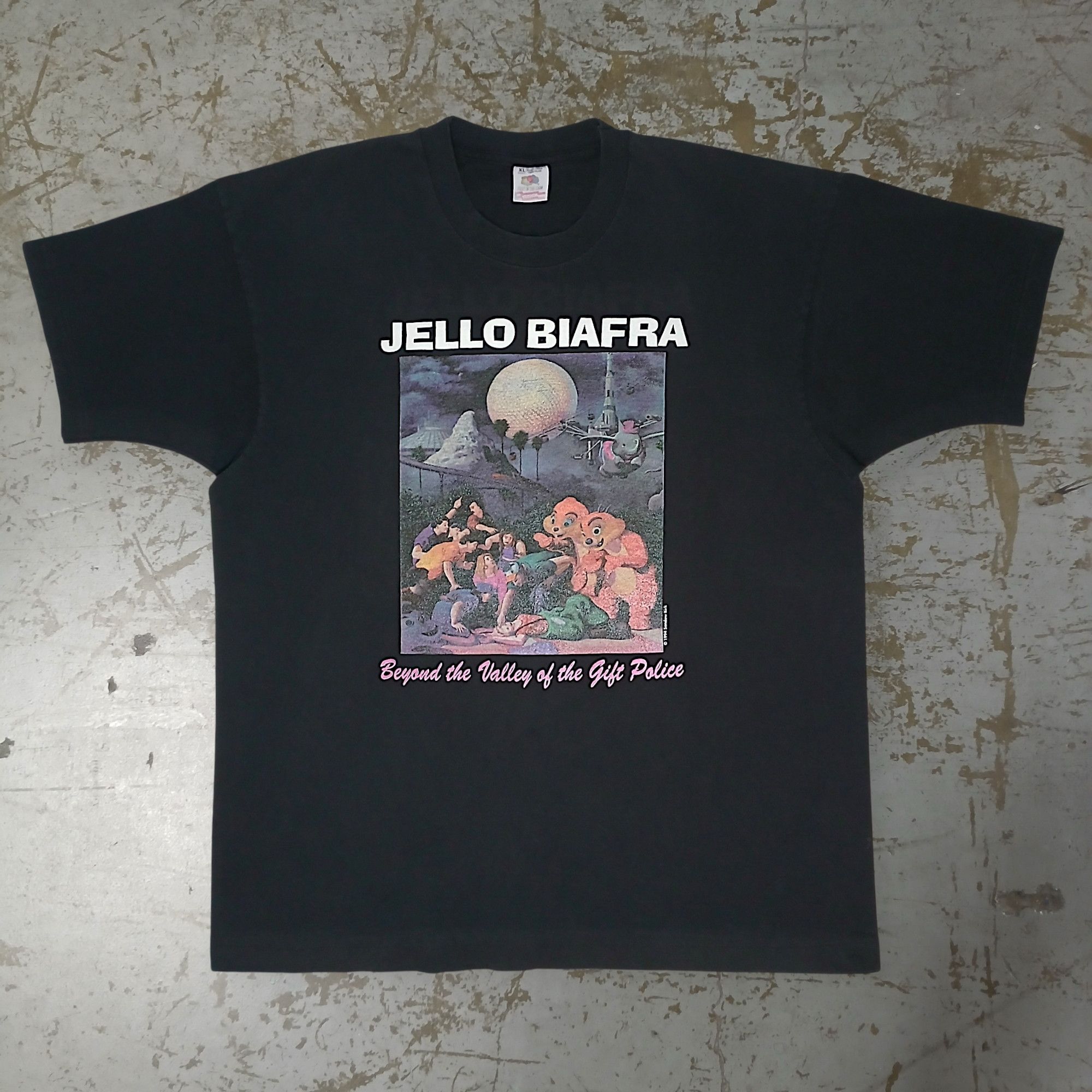 Fruit Of The Loom Vintage 90s '94 Jello Biafra Beyond The Gift Police Tee XL Size US XL / EU 56 / 4 - 1 Thumbnail