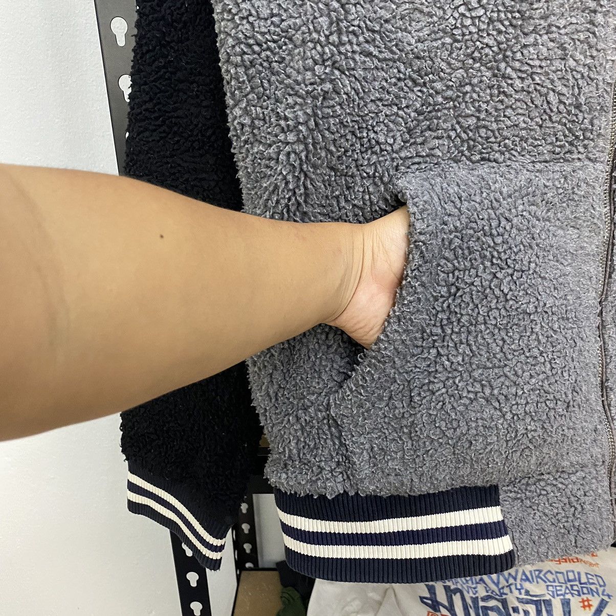 Designer × Guess × Vintage Guess Hoodie Sweatshirt Fleece Full Zip Size XL❗️ Size US XL / EU 56 / 4 - 7 Thumbnail