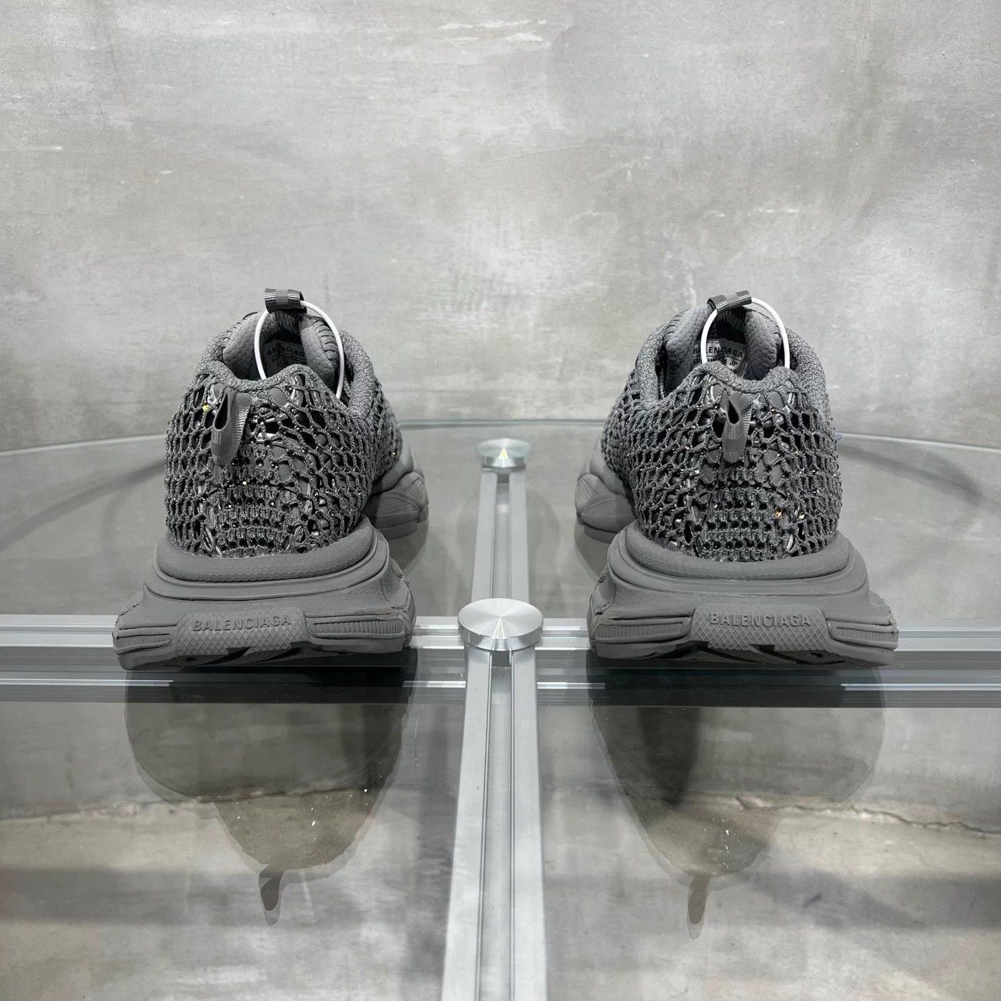 Balenciaga Balenciaga Crystal Dad Sneakers Gray 37 New Worn Once Size US 6 / IT 36 - 6 Thumbnail