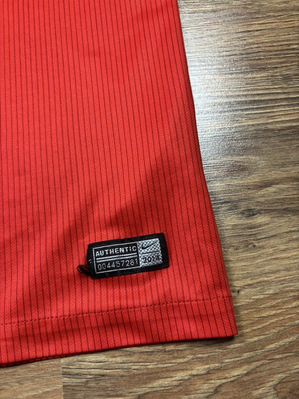 Nike Nike England National Team 2014 Away Soccer Jersey Rare Size US M / EU 48-50 / 2 - 5 Thumbnail