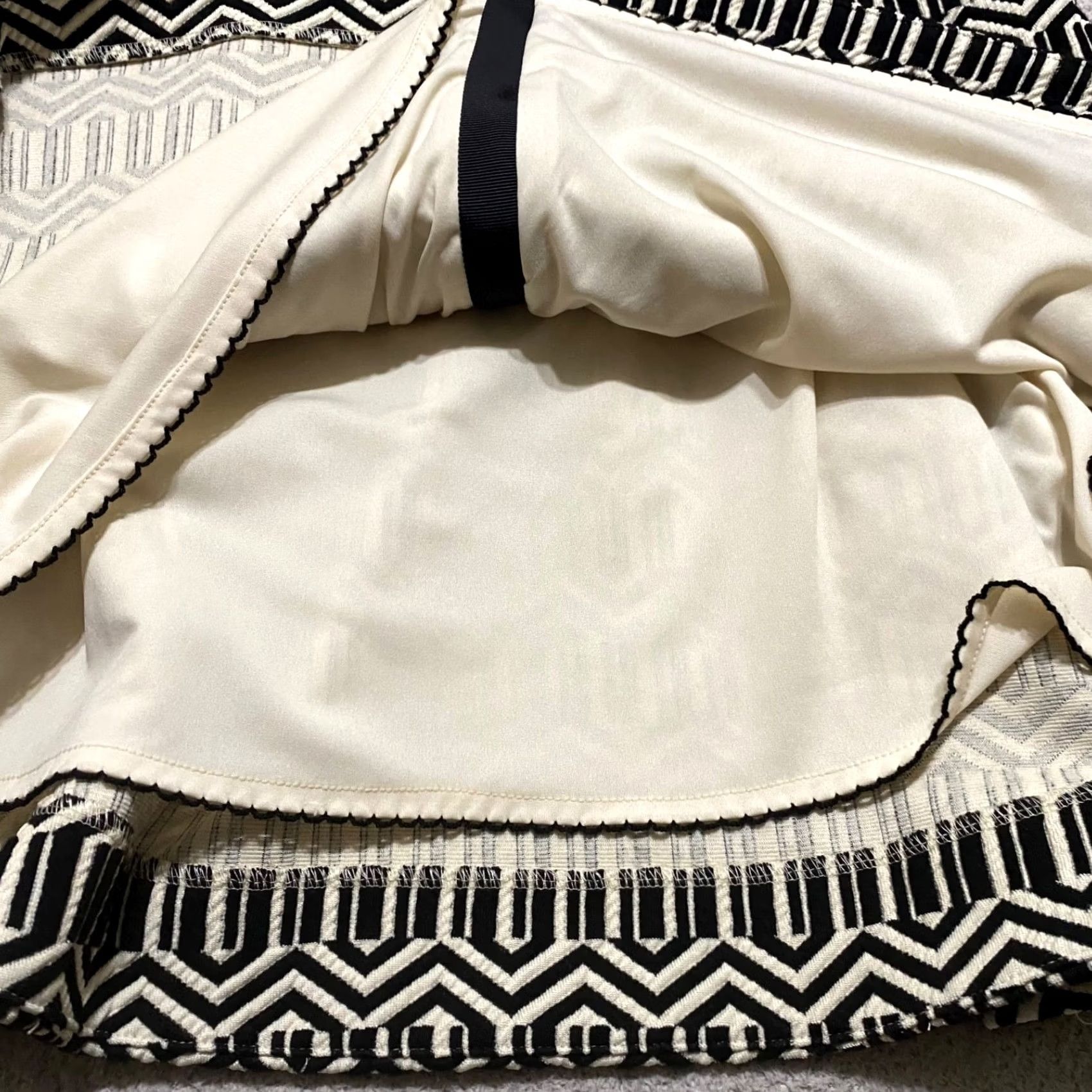 Anthropologie Anthropologie Leifsdottir Womens Dress 2 Black White Geometric Tonnelle Full Zip Multicolor A-Line Adult Regular Size 2 Womens IDK Size XS / US 0-2 / IT 36-38 - 5 Thumbnail