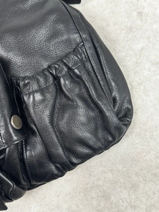 Yves Saint Laurent Yves Saint Laurent Black Mala Horn Handle bag Size ONE SIZE - 7 Thumbnail