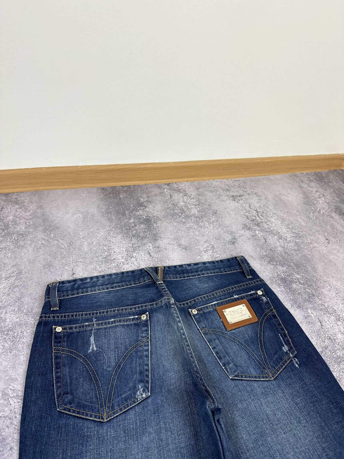 Dolce & Gabbana Vintage Dolce & Gabbana Logo Stone Washed Designer Jeans Size US 34 / EU 50 - 5 Thumbnail
