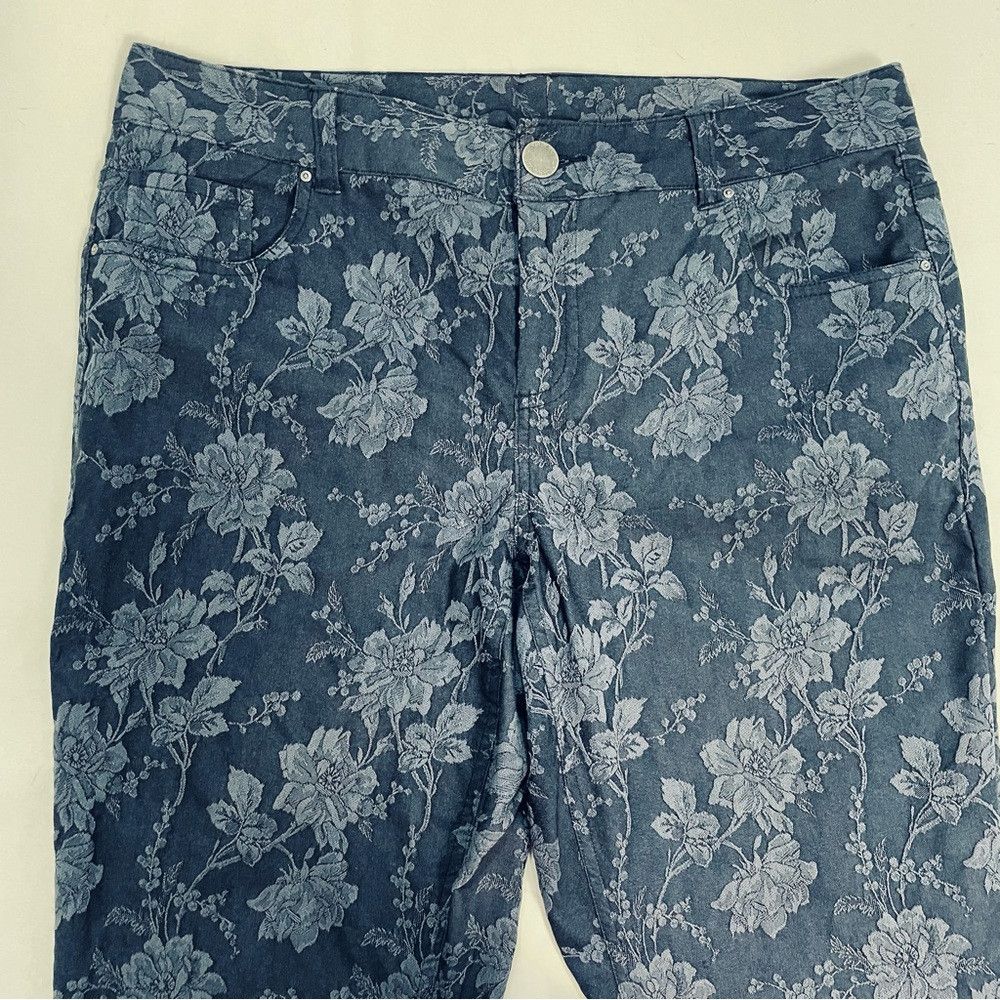 Other Style & Co Blue Denim Floral Pattern Crop Jeans Size 8 Size 30" / US 8 / IT 44 - 4 Thumbnail
