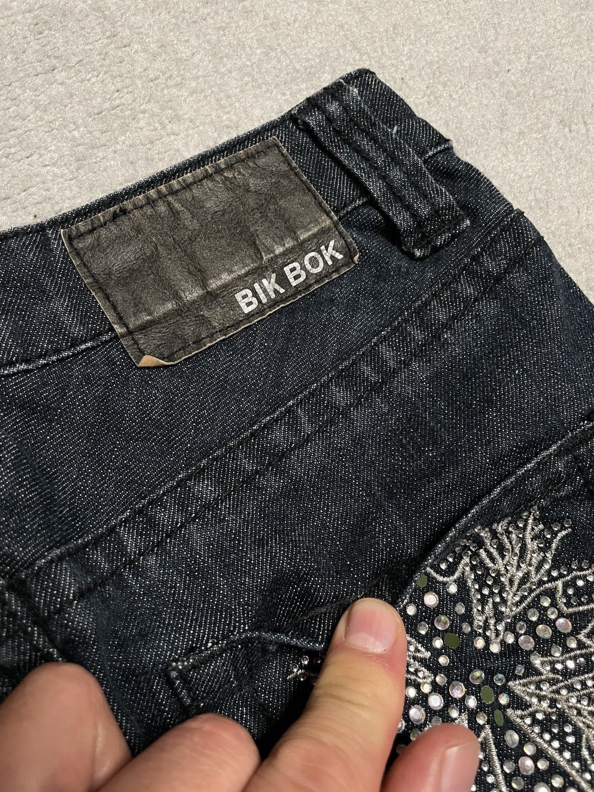 Vintage Vintage Denim Jeans Navy Midi Skirt Cross Crystals Drip Size 25" / US 0 / IT 36 - 4 Thumbnail