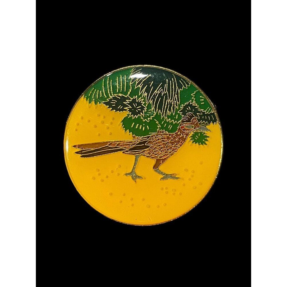 Jewelry × Vintage Vintage Round Road Runner Brooch Pin Size ONE SIZE - 1 Thumbnail