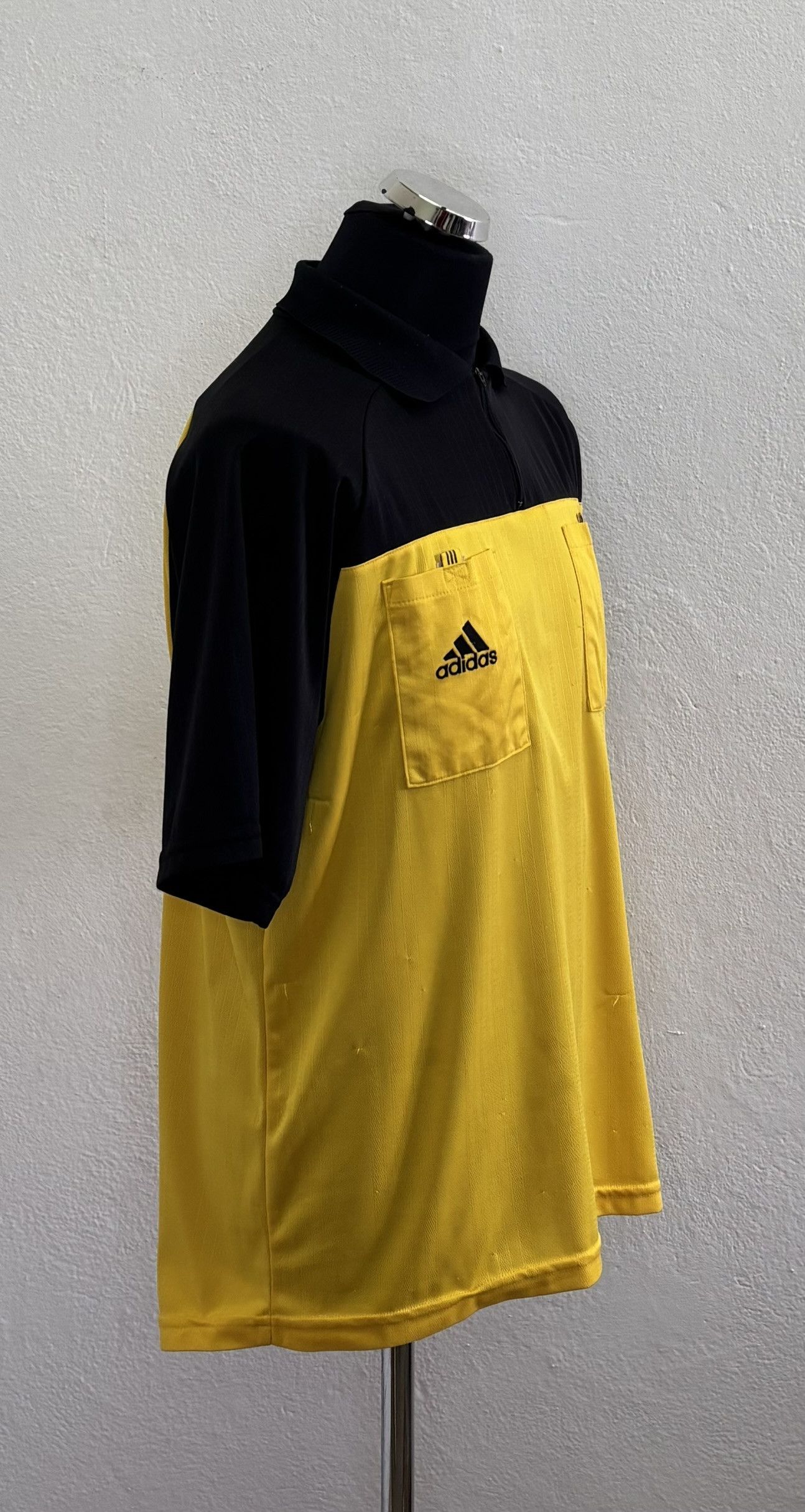 Adidas × Vintage Adidas vintage 90s referee shirt size L Size US L / EU 52-54 / 3 - 4 Thumbnail