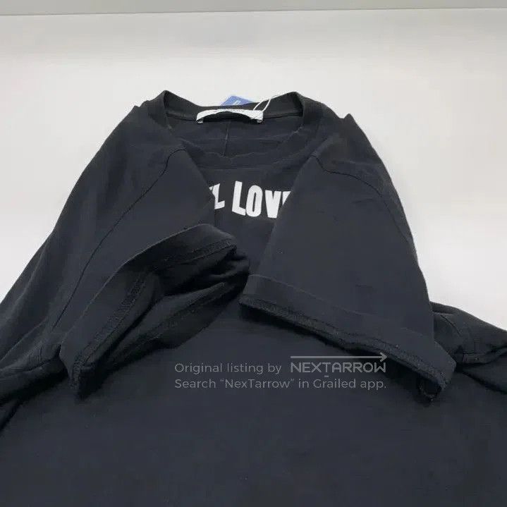 Givenchy Givenchy I FEEL LOVE Print Round Neck T-Shirt. Size US S / EU 44-46 / 1 - 7 Thumbnail