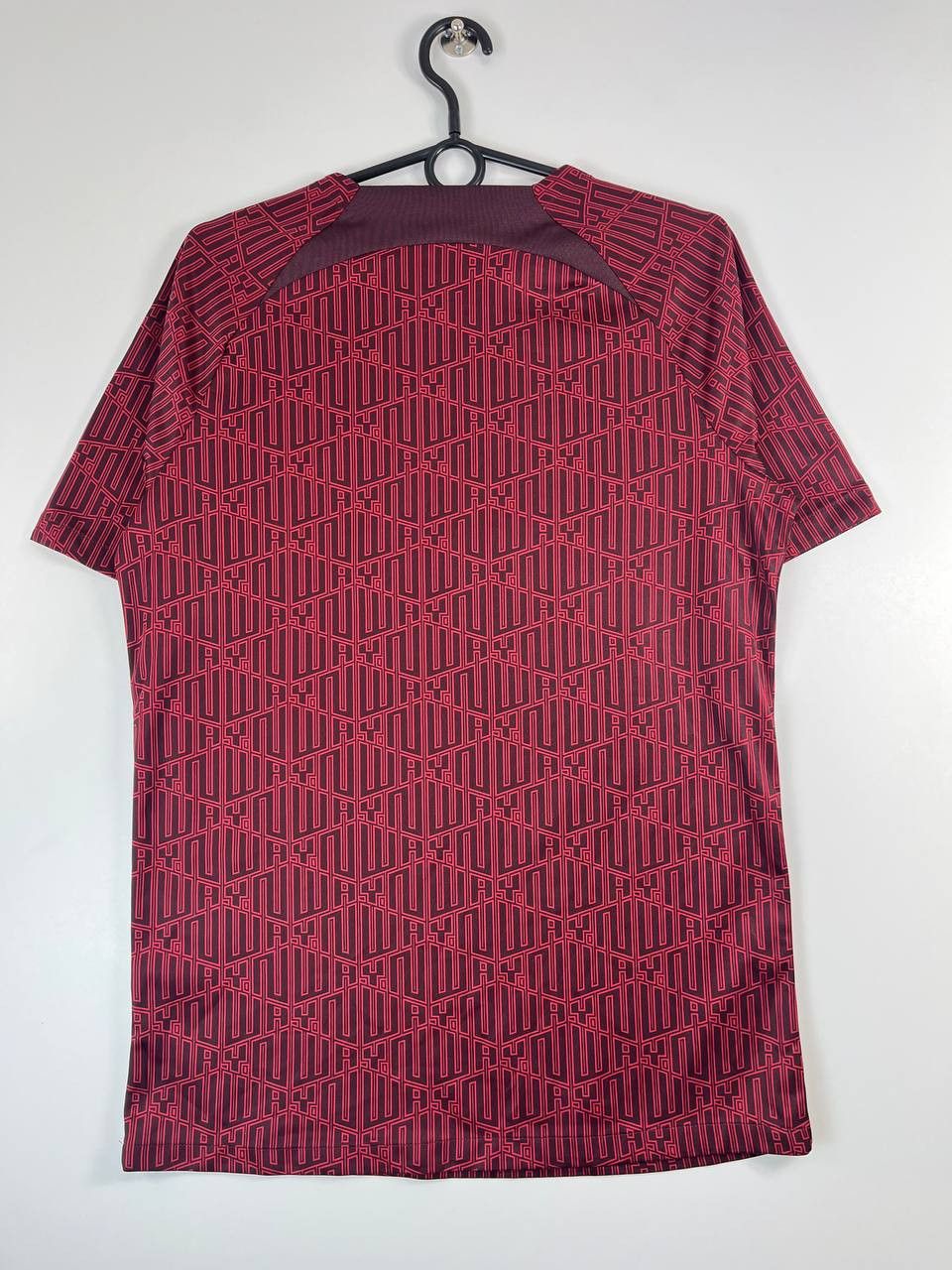 Nike LIVERPOOL NIKE 2022 2023 TRAINING SHIRT DJ8562-609 Size M Size US M / EU 48-50 / 2 - 5 Thumbnail