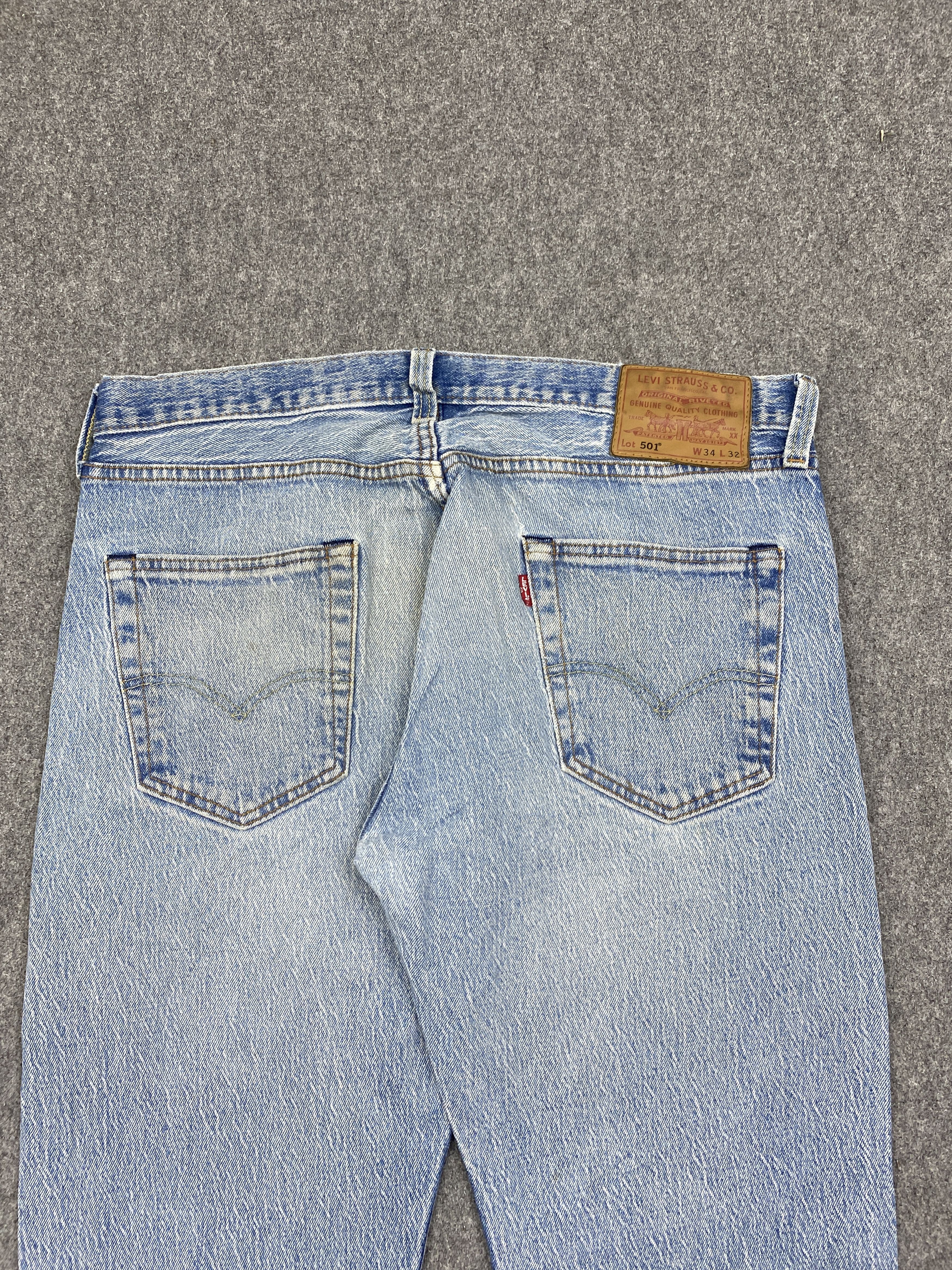 Levi's Vintage Levis 501 Lightwash Blue Jeans DP2833 Size US 34 / EU 50 - 4 Thumbnail