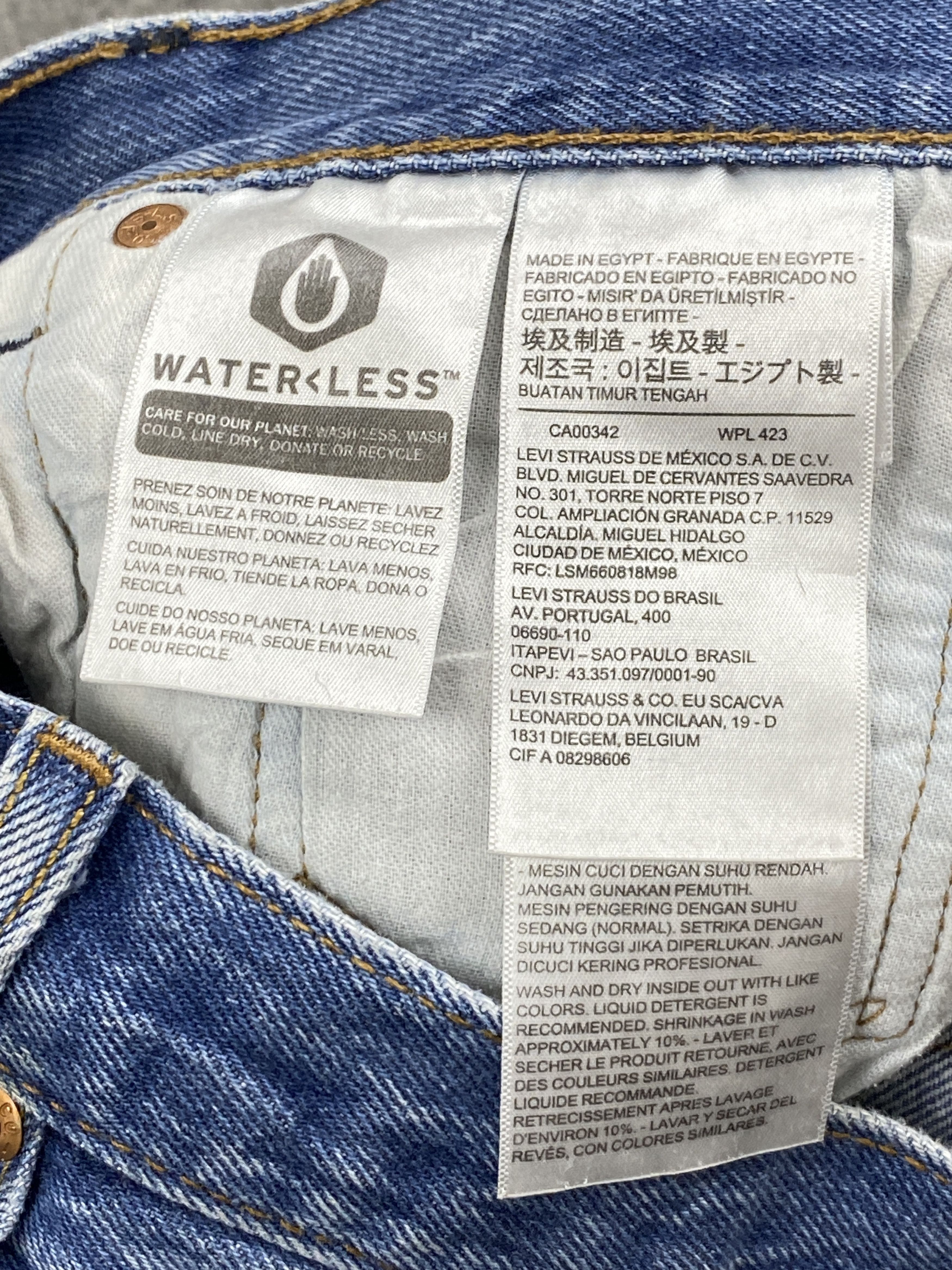 Levi's × Vintage Vintage Y2K Levis 501 Blue Denim Jeans DP2805 Size US 36 / EU 52 - 7 Thumbnail