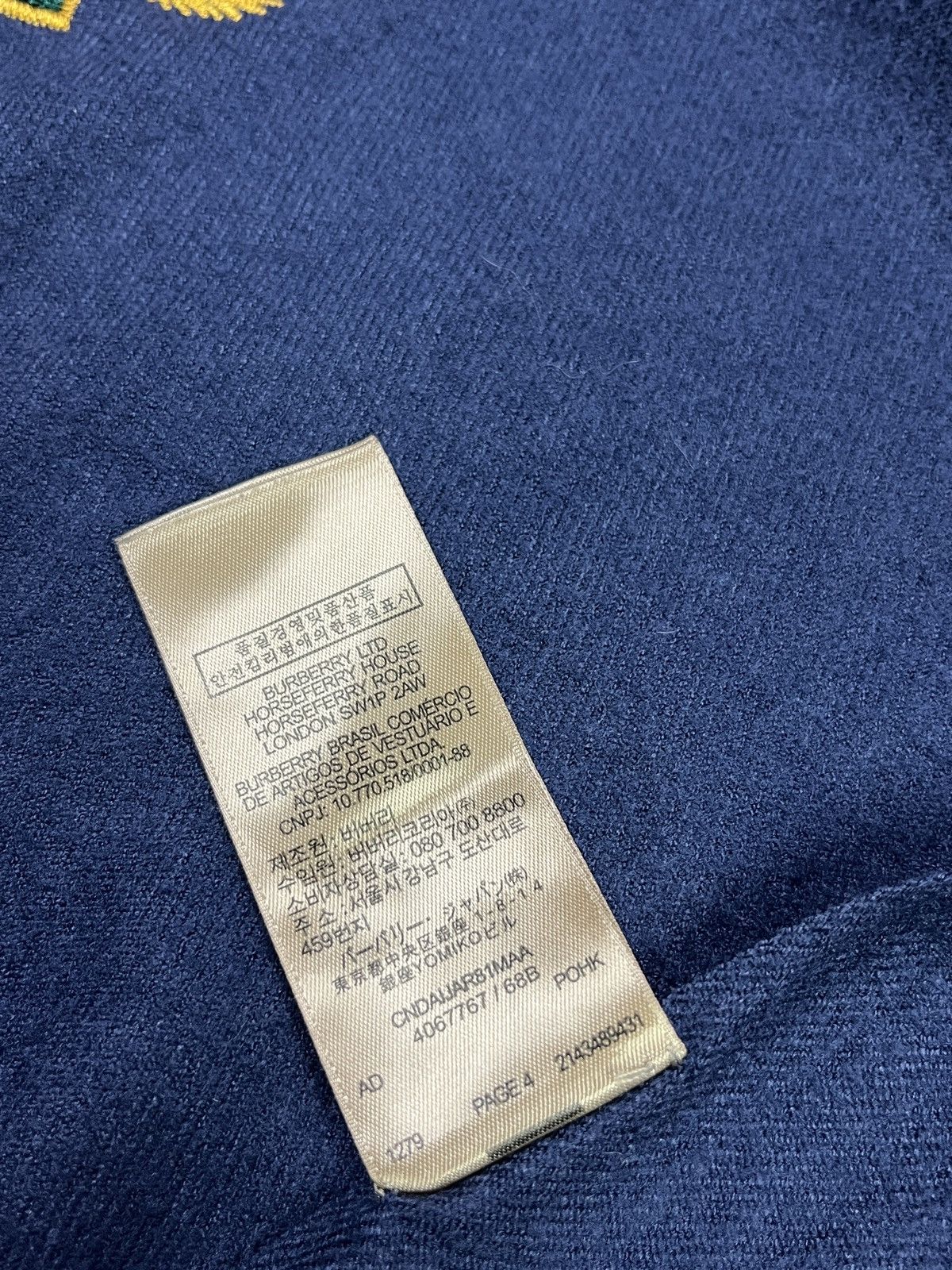 Burberry Huge Burberry Wool/Cashmere Scarf Size ONE SIZE - 9 Thumbnail