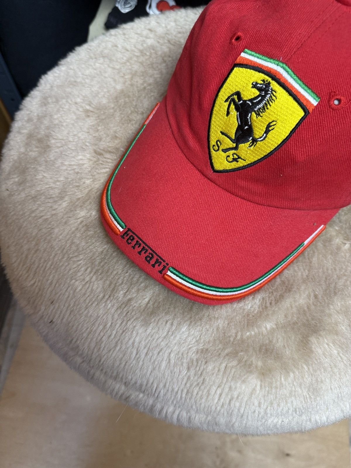 Ferrari Ferrari Cap 1999 Embroidered logo Official Merchandise Size ONE SIZE - 2 Thumbnail
