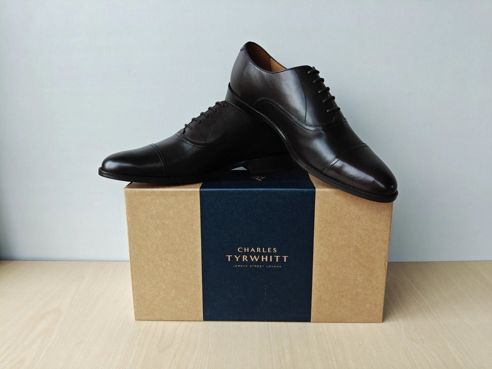 Charles Tyrwhitt Charles Tyrwhitt Men’s Dress Oxford Shoes T / 0034 Size US 9 / EU 42 - 12 Thumbnail