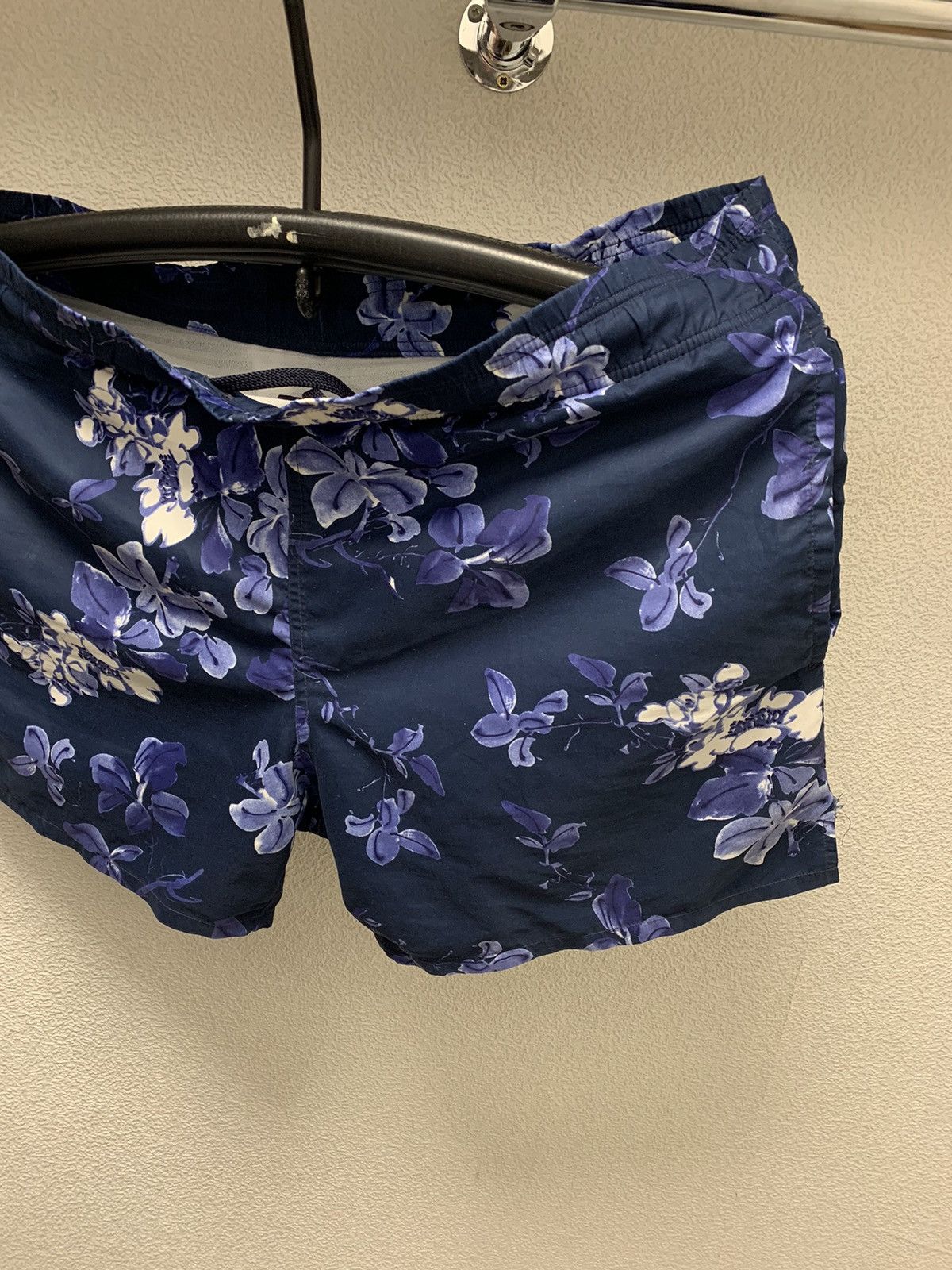 Ermenegildo Zegna Zegna Sport flower casual shorts 30 size S Size US 30 / EU 46 - 2 Thumbnail