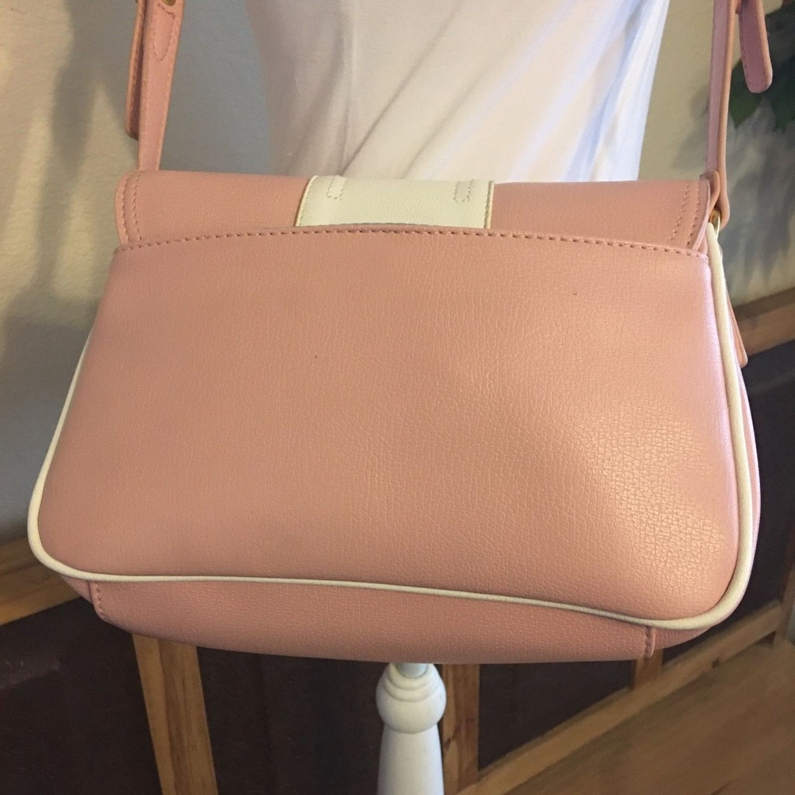 Other Adrienne Vittadini pink gold chain crossbody bag Size ONE SIZE - 7 Thumbnail