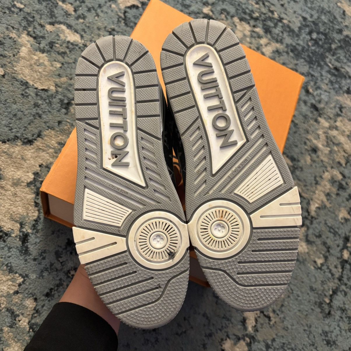 Louis Vuitton Louis Vuitton Grey Trainer Sneaker Size 39 (10Wmns/7Men) Size US 10 / IT 40 - 7 Thumbnail