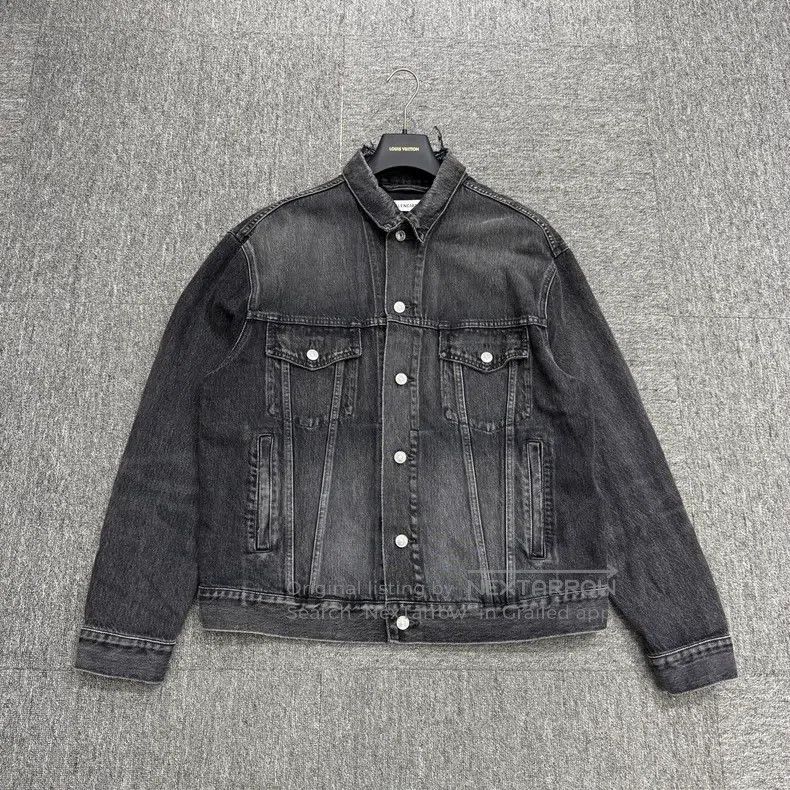 Balenciaga Balenciaga Letter Printed Destroyed Collar Denim Jacket Size XXS / US 00 / IT 34 - 1 Thumbnail