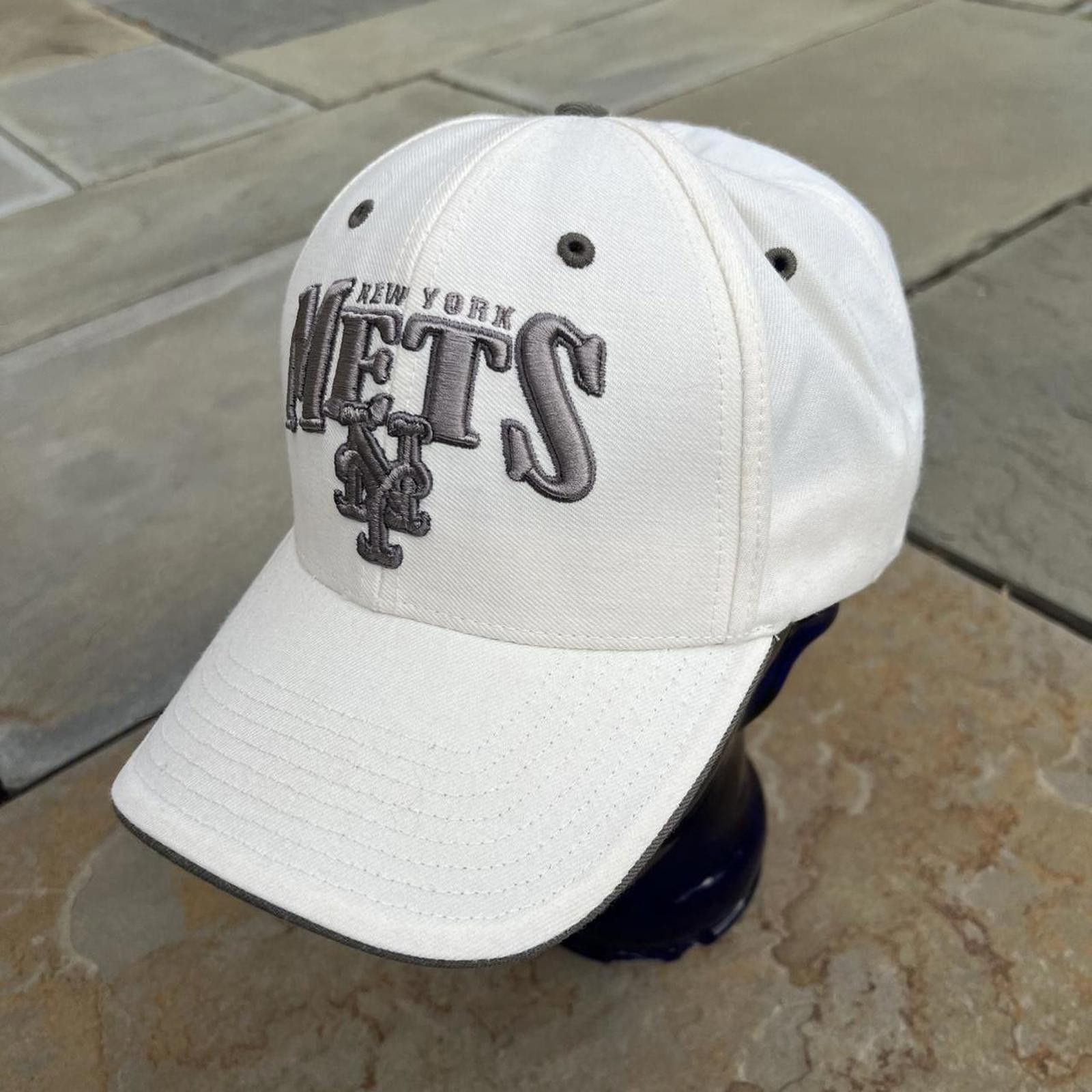MLB Neo-Vintage Y2K New York Mets Genuine MLB Strapback Hat Size ONE SIZE - 3 Thumbnail