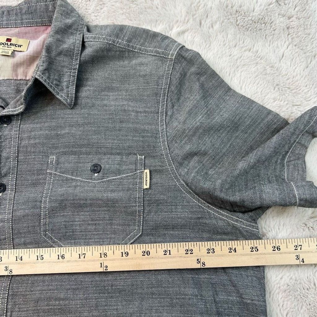 Woolrich Woolen Mills Woolrich Shirt Mens XL Button Up Pockets Textured Chambray Size US XL / EU 56 / 4 - 5 Thumbnail
