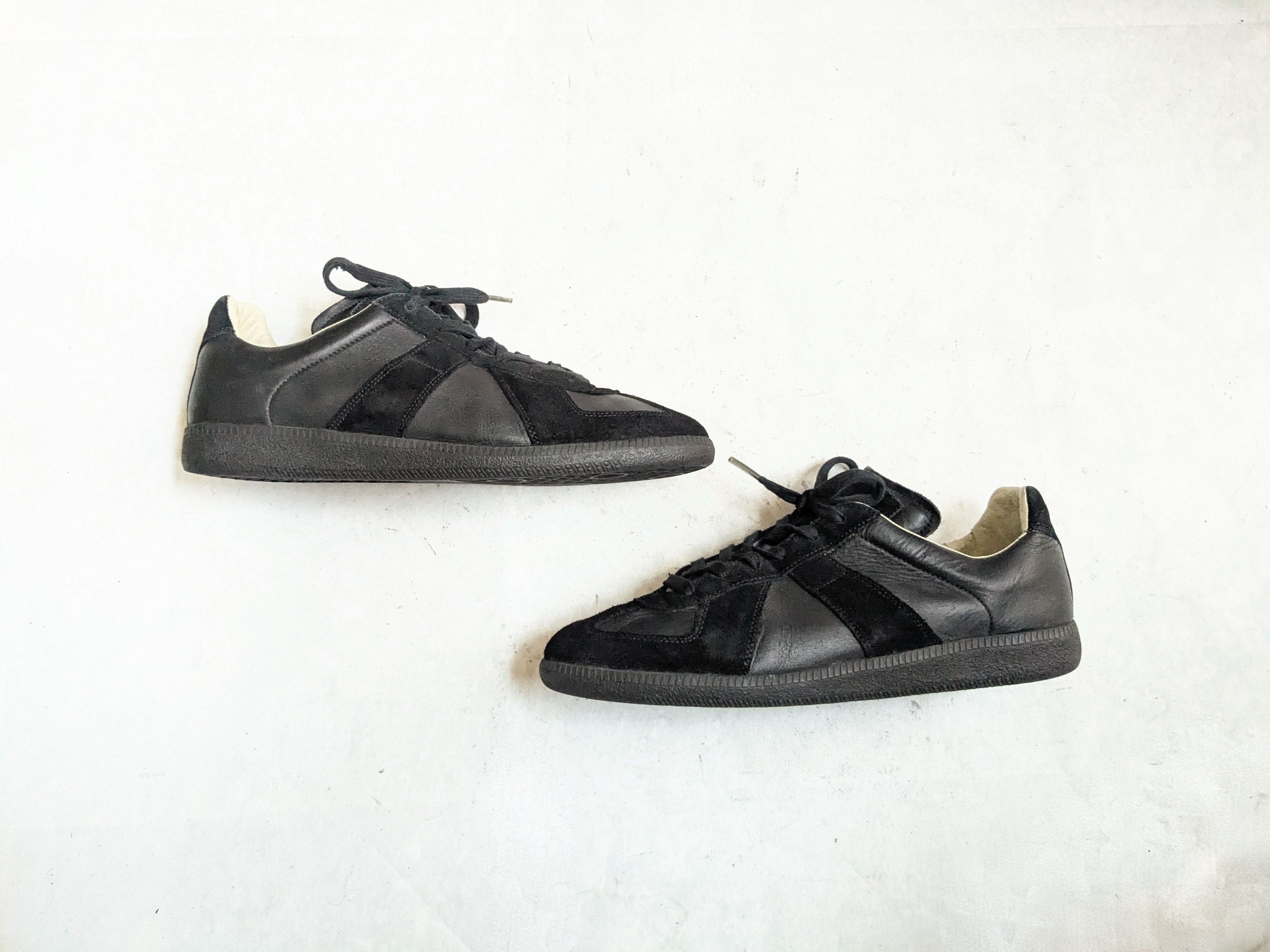 Maison Margiela Maison Margiela Replica GAT Black 9 42 Low Tops Size US 9 / EU 42 - 1 Thumbnail