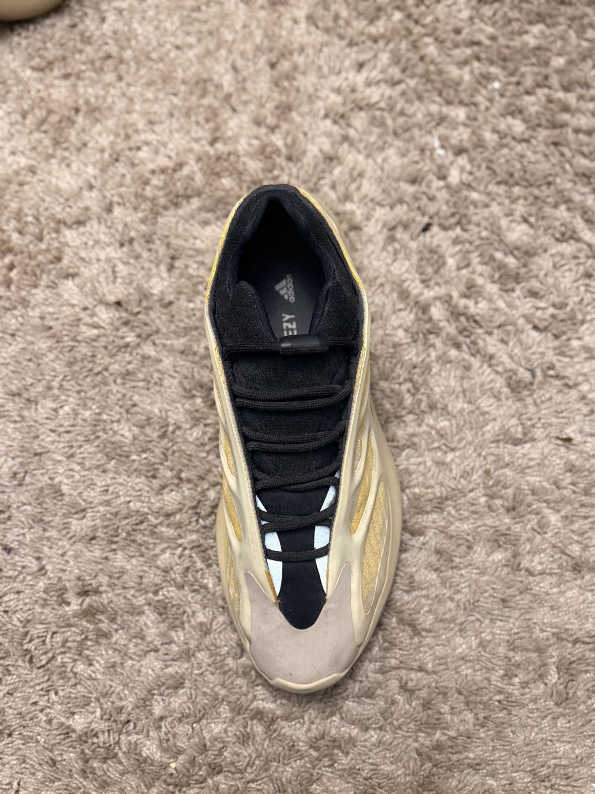 Adidas Yeezy 700 V3 Safflower Size US 12 / EU 45 - 7 Thumbnail