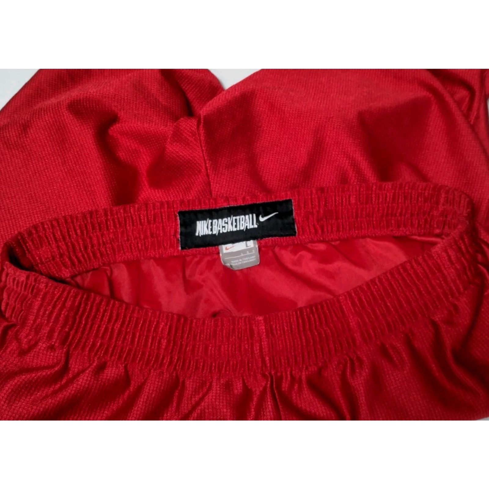 Nike VINTAGE Nike Basketball Shorts Men L Red Athletic Grid Elastic Drawstring Pocketed 34" Waist 9.5" Inseam Size US 33 - 5 Thumbnail