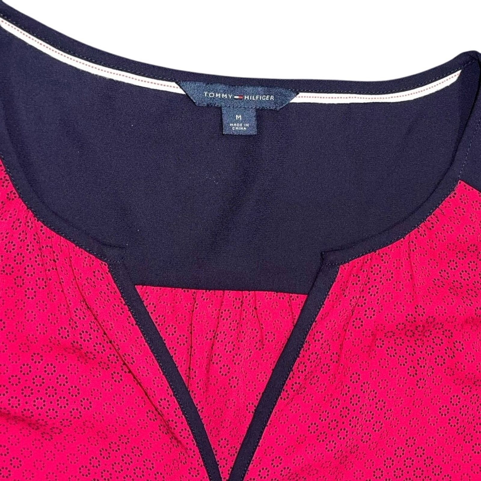 Tommy Hilfiger Sleeveless Two Tone Blouse V-neck Medium Office Casual Chic Size M / US 6-8 / IT 42-44 - 3 Thumbnail