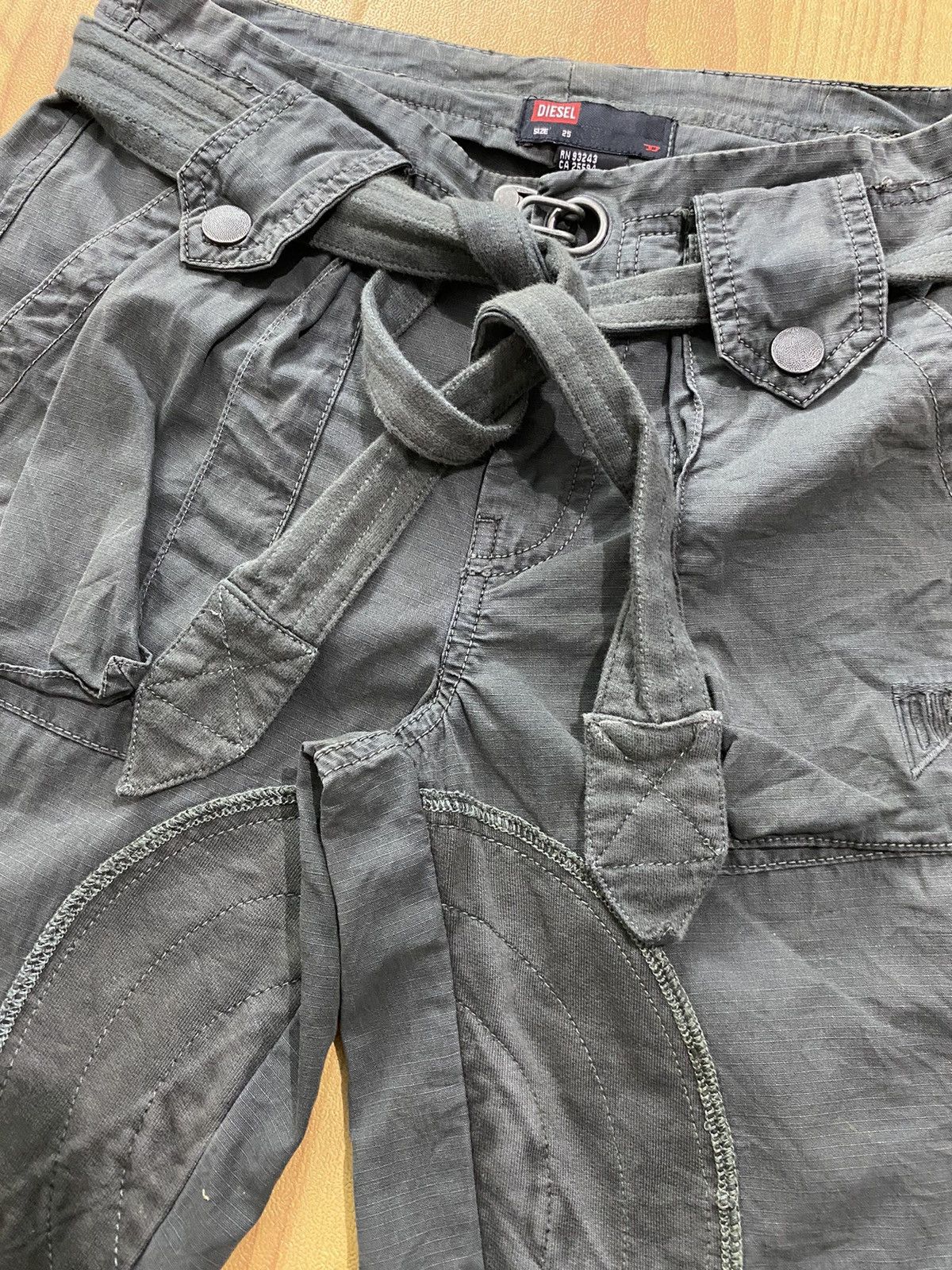 Diesel × Vintage 2000s Diesel Industry army cargo pants Size US 27 - 4 Thumbnail