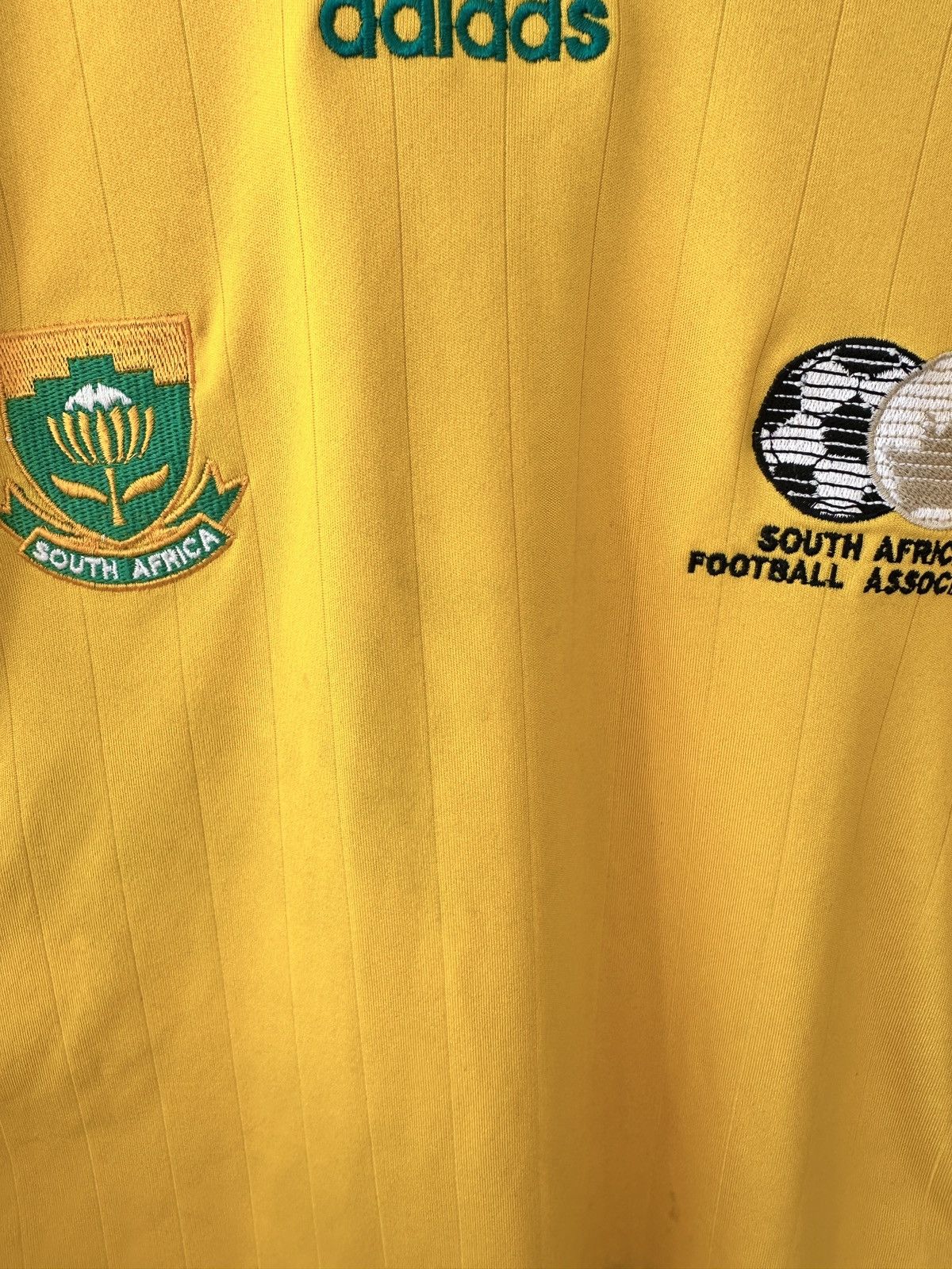 Adidas South Africa 2005 2006 Home Football Shirt Jersey Adidas Size US M / EU 48-50 / 2 - 12 Thumbnail