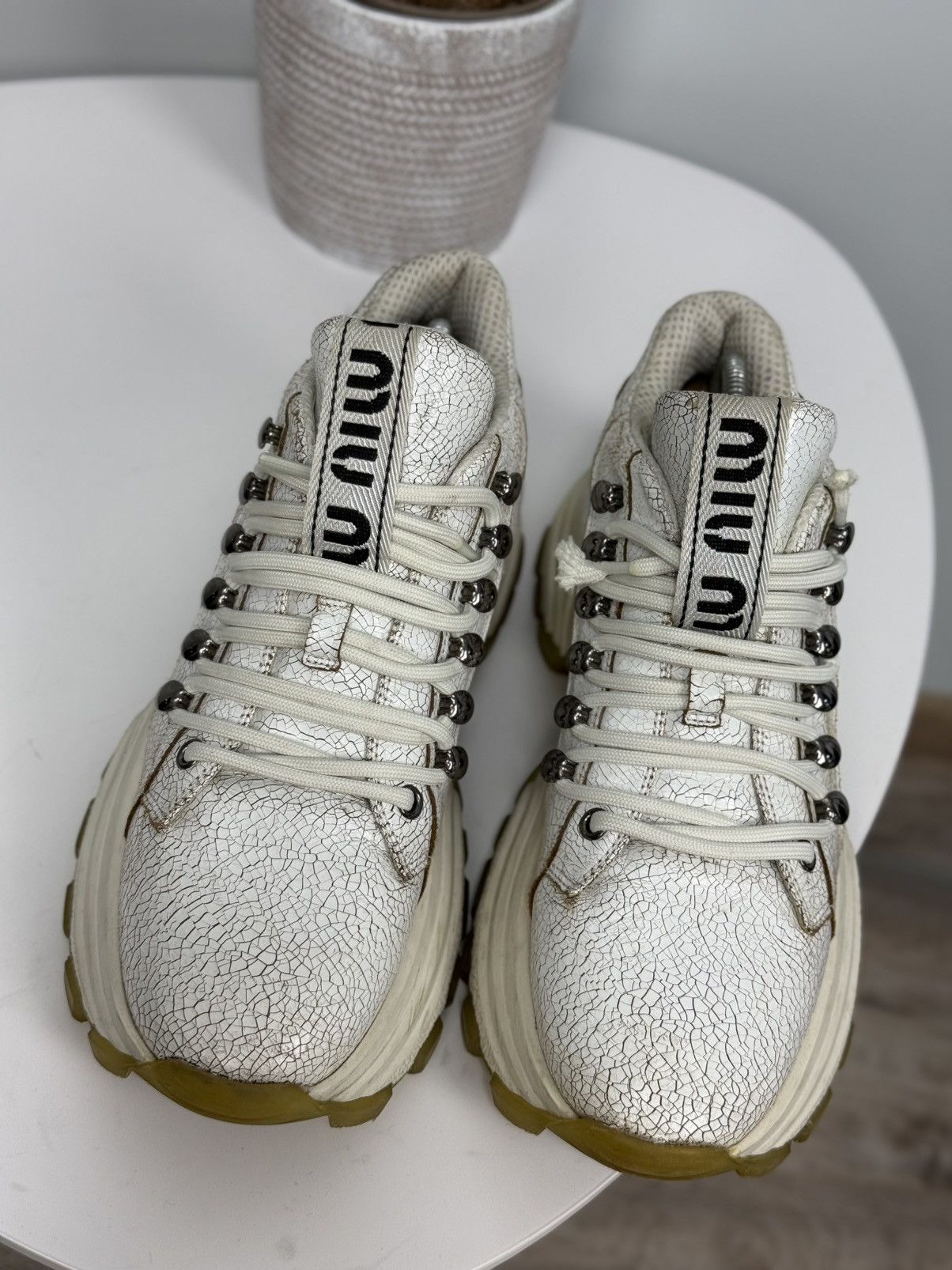 Miu Miu Miu Miu Damen Cracked Leather Chunky Sneakers White EU 37 Size US 7.5 / IT 37.5 - 6 Thumbnail