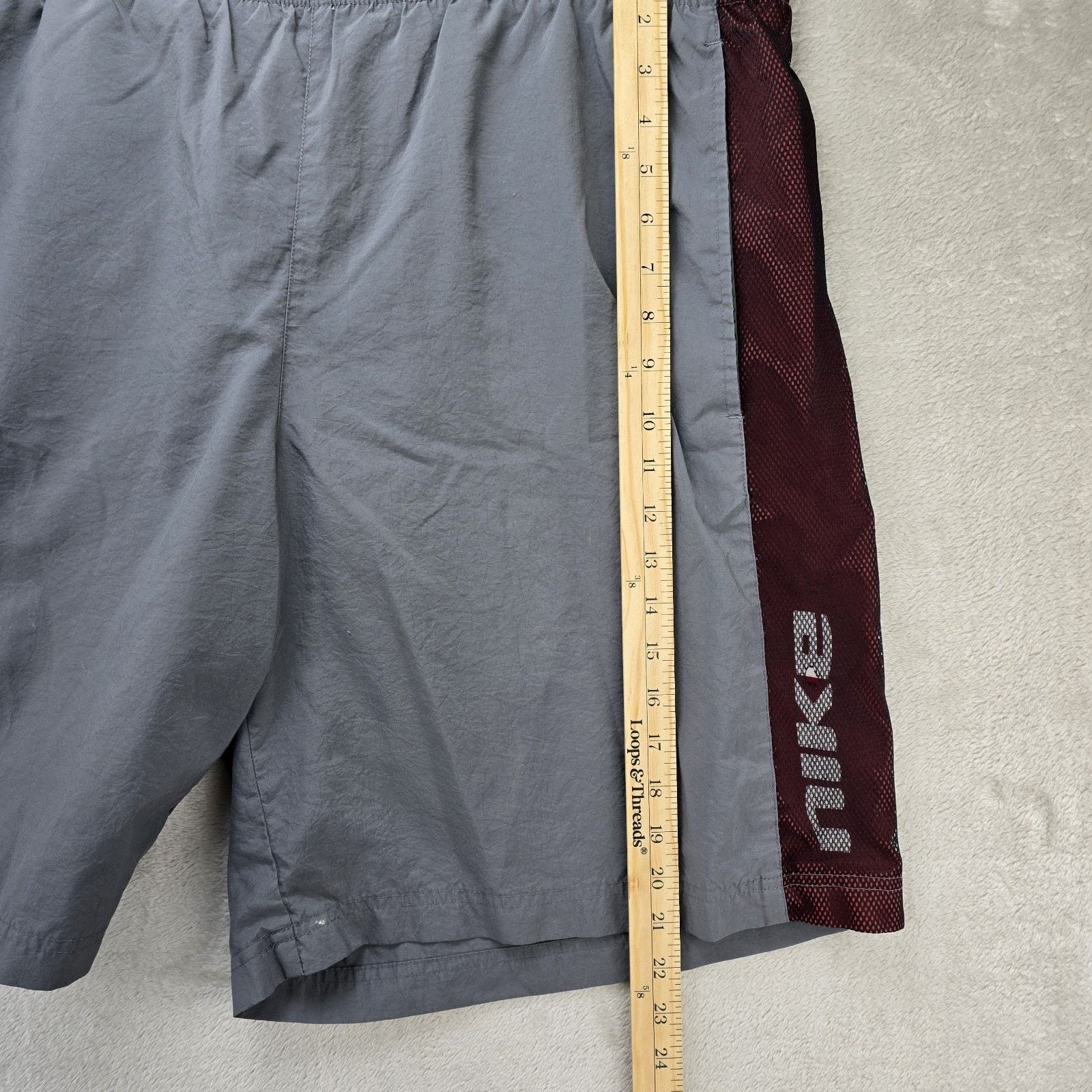 Nike Vintage Nike Swim Trunks Mens Size XL Grey Tag Lined Y2K Size US 38 / EU 54 - 14 Thumbnail