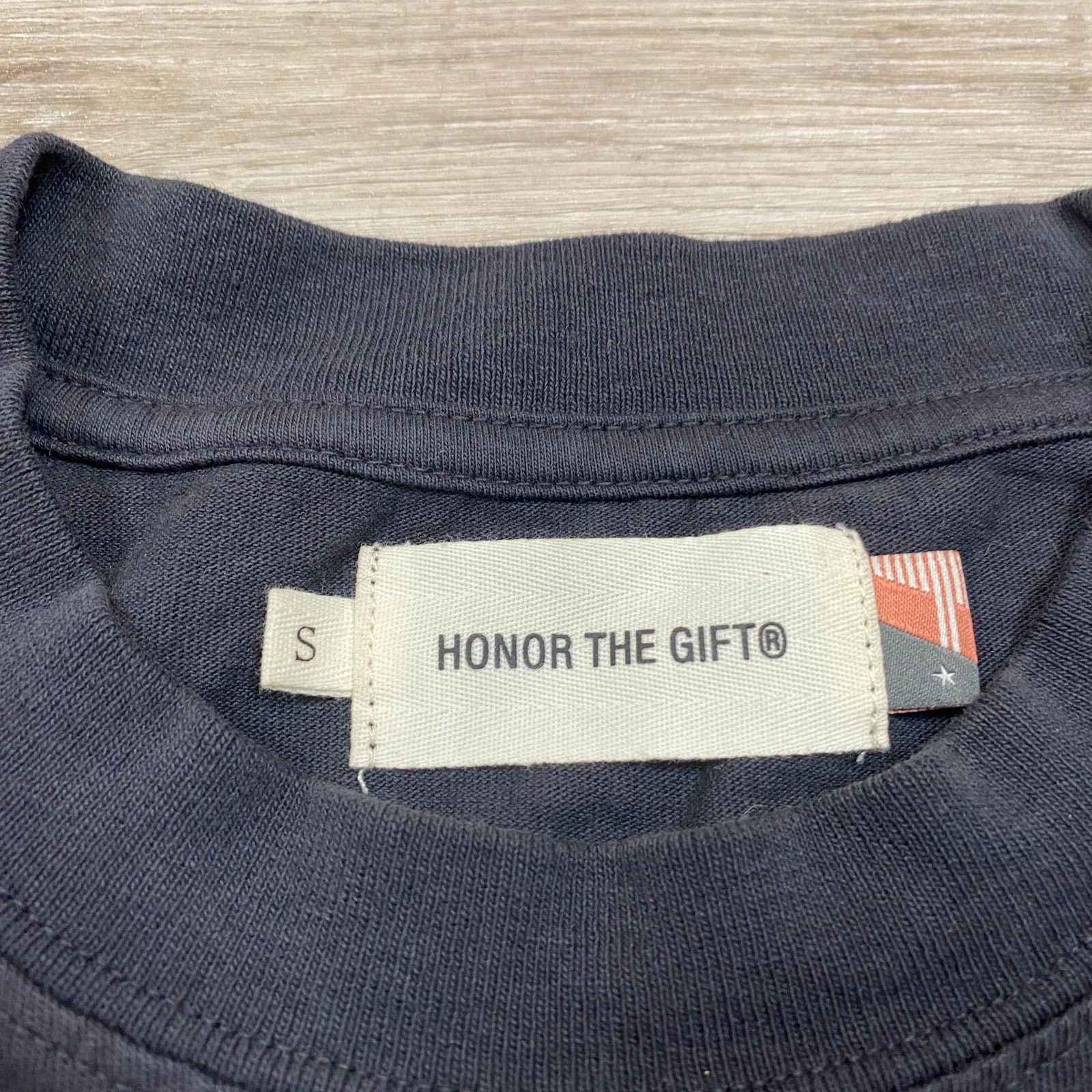 Complex × Honor the Gift Honor the Gift x Blue The Great ComplexCon TV Gamer Shirt Sm Size US S / EU 44-46 / 1 - 6 Thumbnail