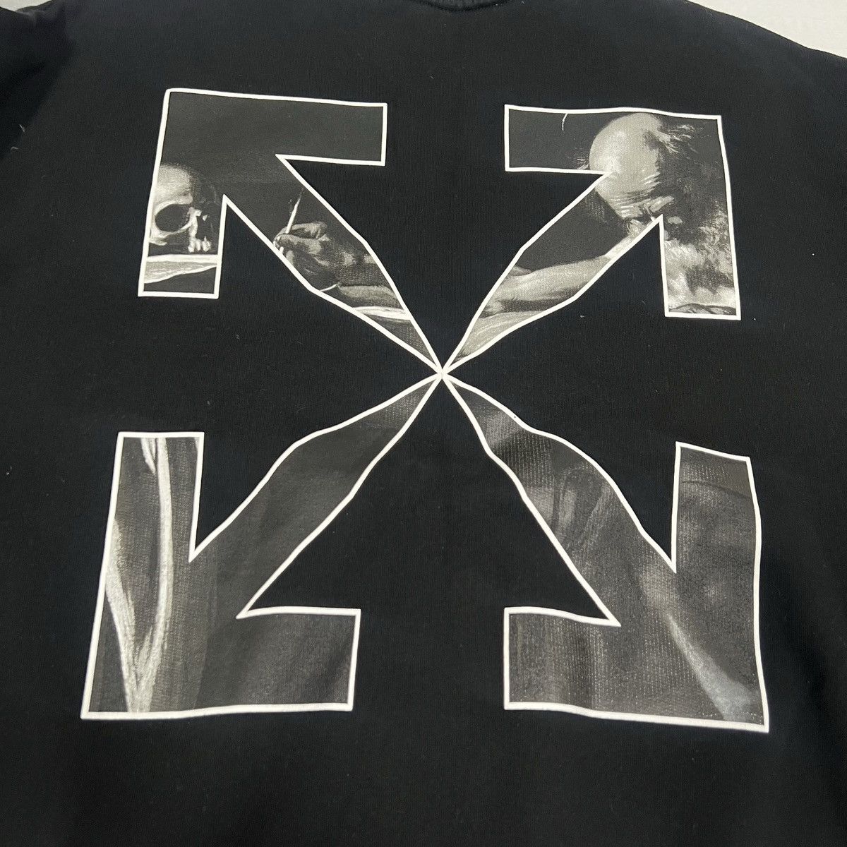 Off-White OFF-WHITE FW21 CARAVAGGIO ARROW PRINTED CREWNECK Size US S / EU 44-46 / 1 - 5 Thumbnail