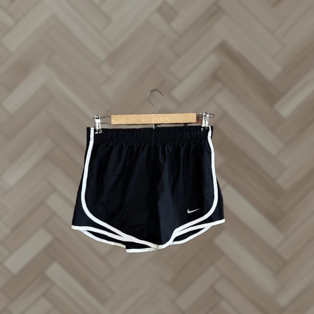 Nike Nike Womens Black Lined Running Shorts Dri-Fit Drawstring Size Small Size 28" / US 6 / IT 42 - 1 Thumbnail
