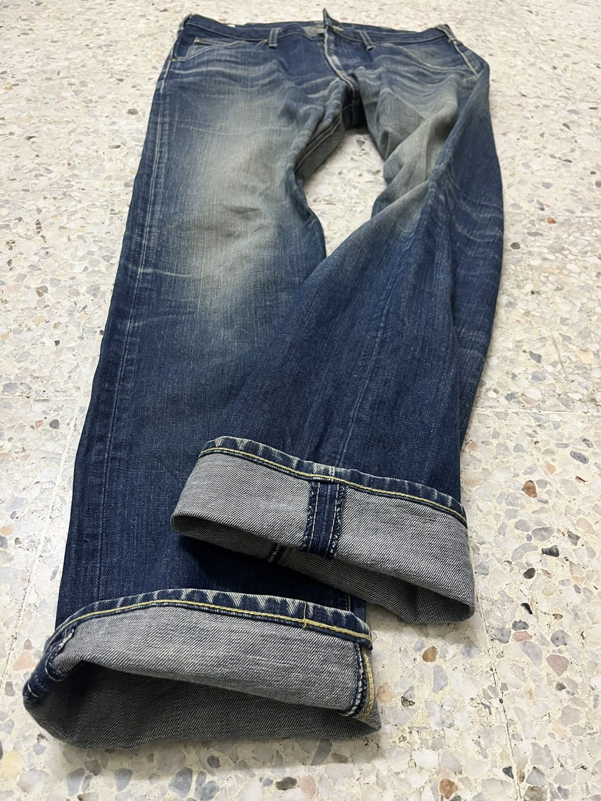 LEE Riders organic cotton distressed denim