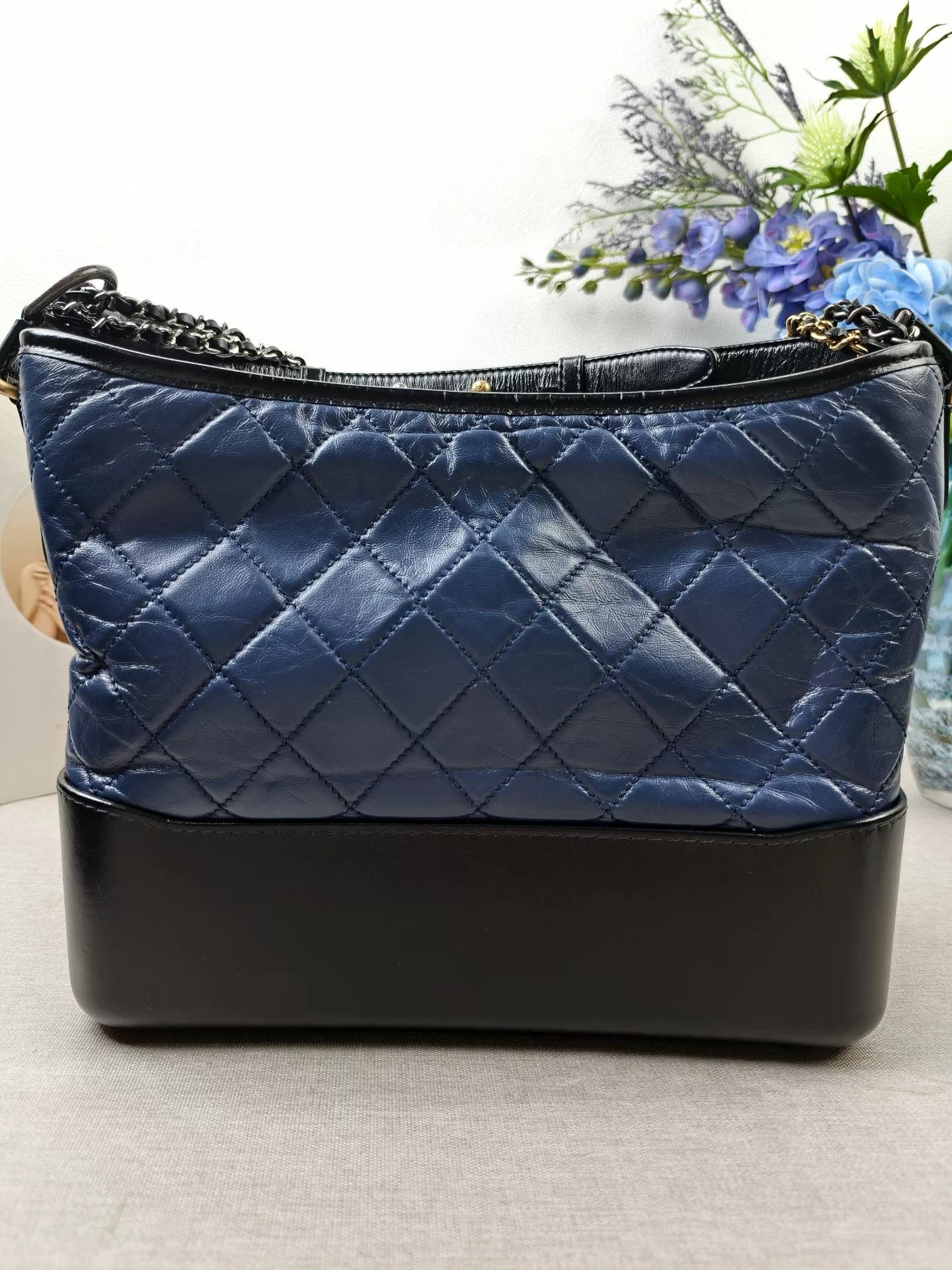 Chanel Pre-loved Bag Very good condition Size ONE SIZE - 1 Thumbnail
