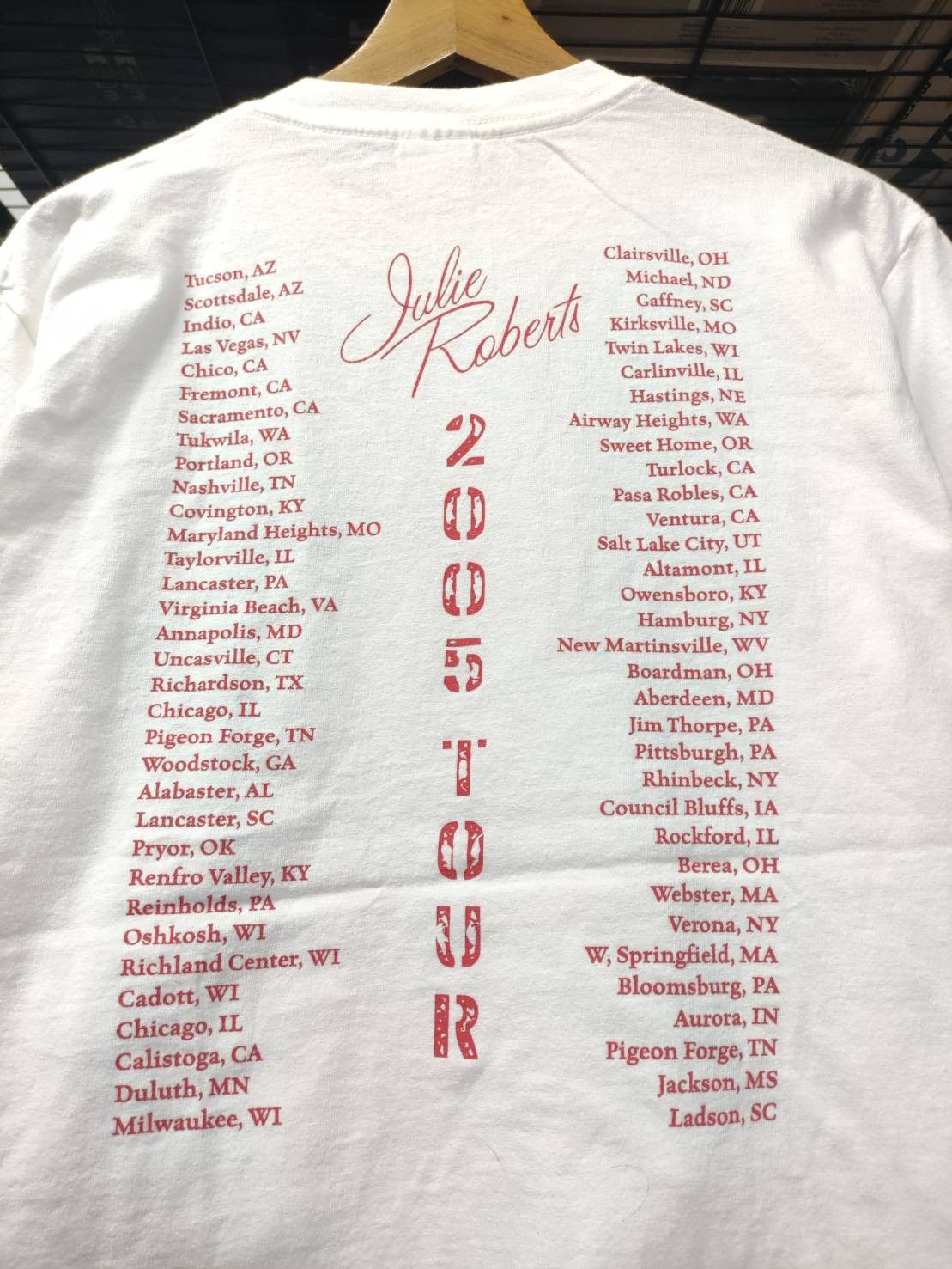 Band Tees 1of1 Signed Vtg 00's Julie Roberts Country Music Singer Size US M / EU 48-50 / 2 - 9 Thumbnail