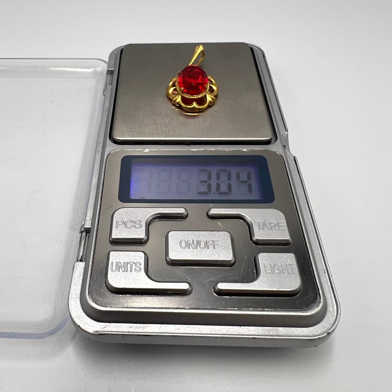 Vintage Vintage USSR Retro Style Jewelry Pendant Gold Tone Red Stone Size ONE SIZE - 8 Thumbnail