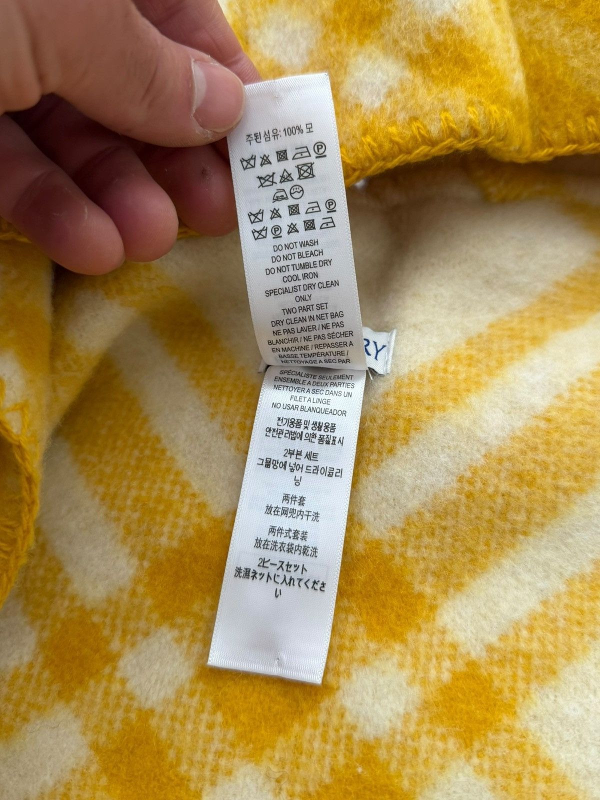 Burberry $1300 Yellow Check Hooded Wool Scarf Size ONE SIZE - 10 Thumbnail
