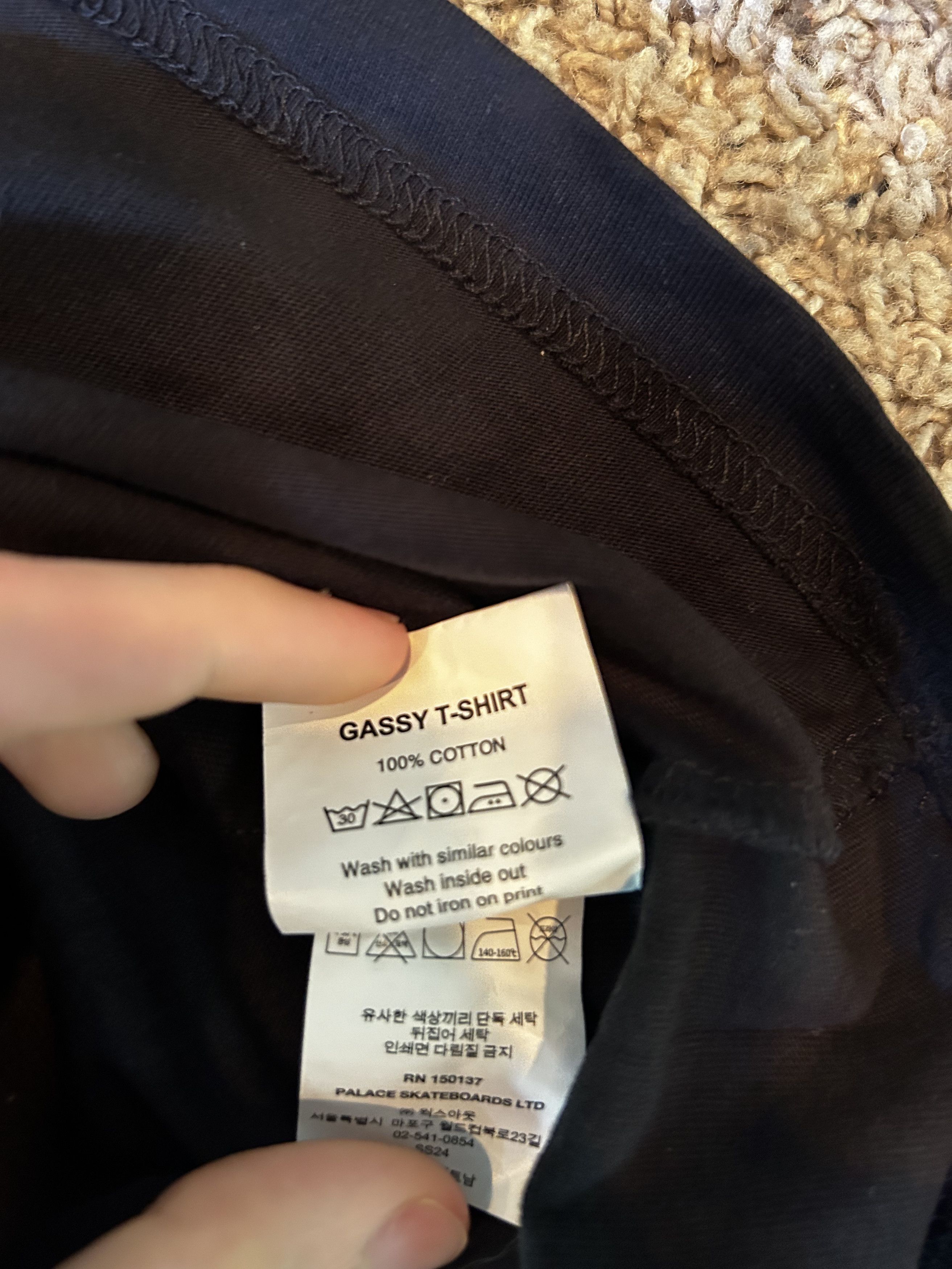 Palace Gassy Tee Size US L / EU 52-54 / 3 - 5 Thumbnail