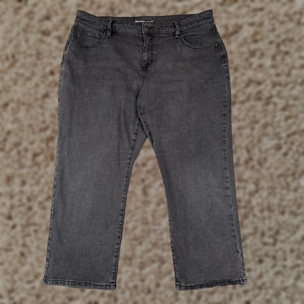 Style & Co Style & Co Jeans Womens 18W Black Capri Stretch Denim Plus Size Pants Size 40" / US 18 - 1 Thumbnail