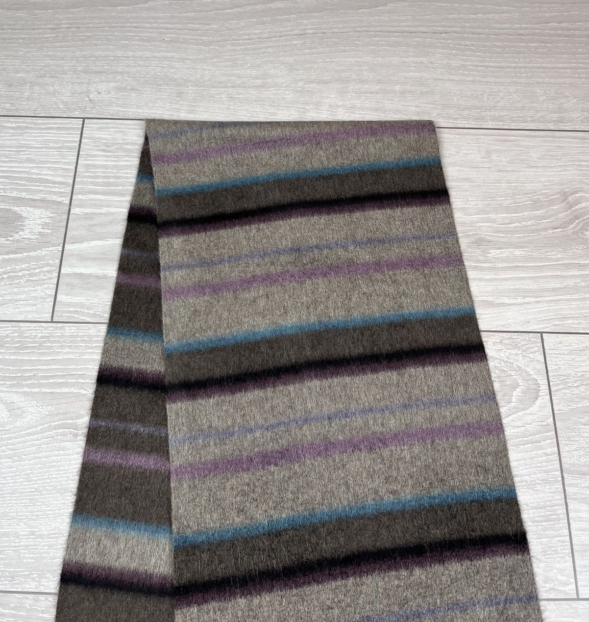 Salvatore Ferragamo Salvatore Ferragamo Cashmere Silk Luxury Mens Scarf Size ONE SIZE - 9 Thumbnail