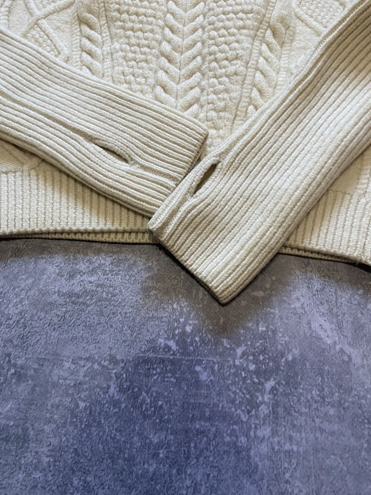 McQ Alexander McQueen Alexander McQueen Cable Knit Neck Sweater Cream Wool Size S Size S / US 4 / IT 40 - 5 Thumbnail