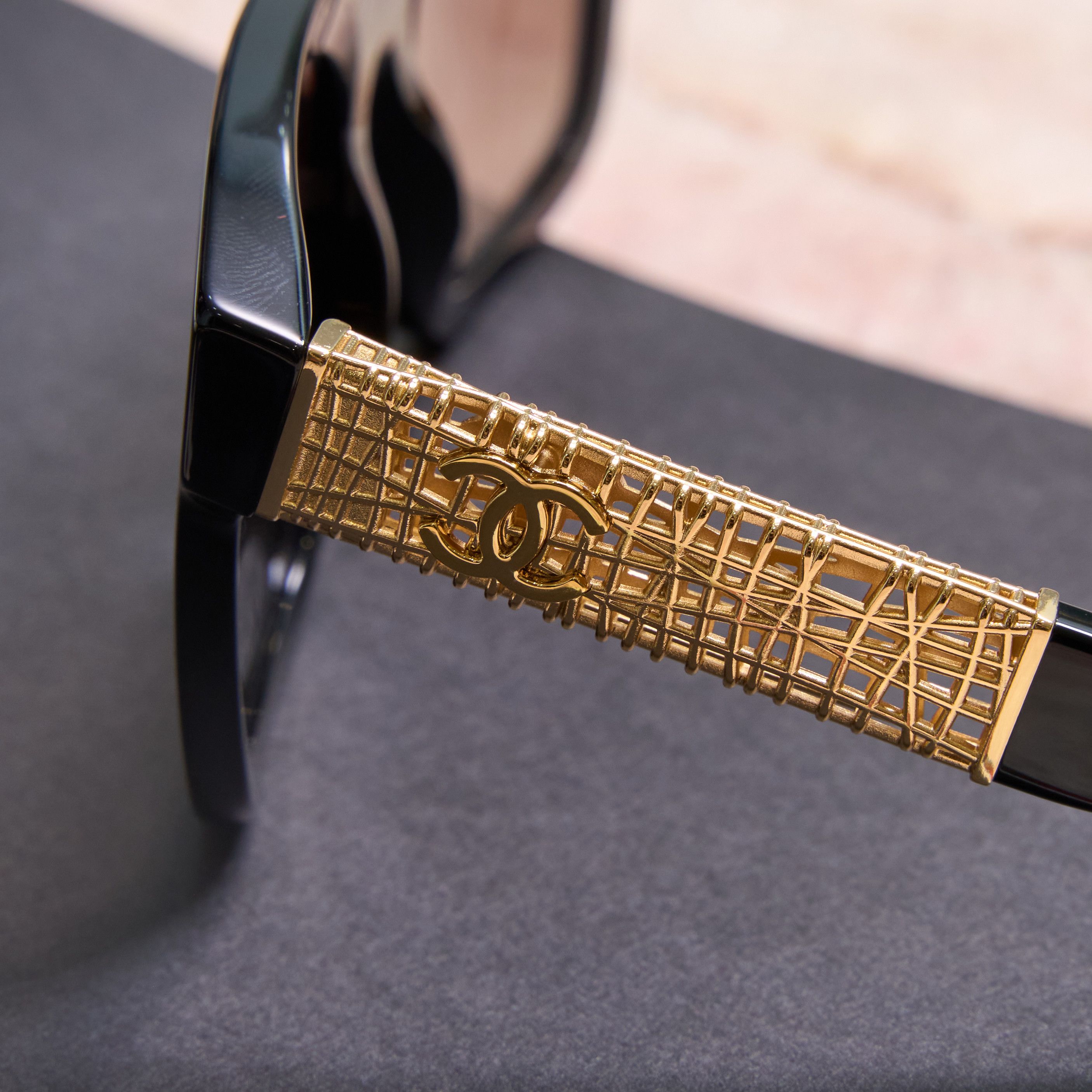 Chanel CHANEL 0CH5533 C622S9 Sunglasses Size ONE SIZE - 2 Thumbnail